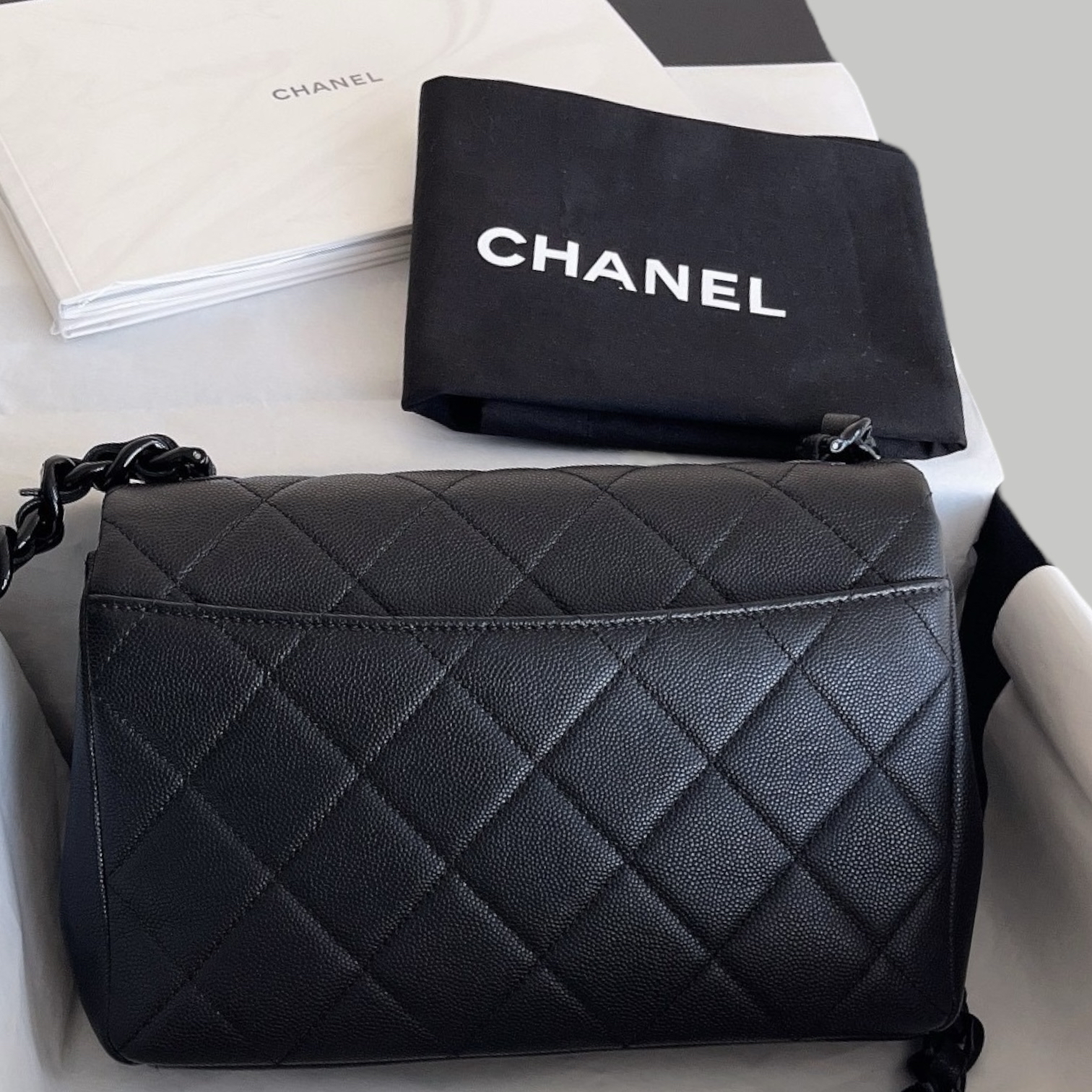 Chanel Caviar so black 