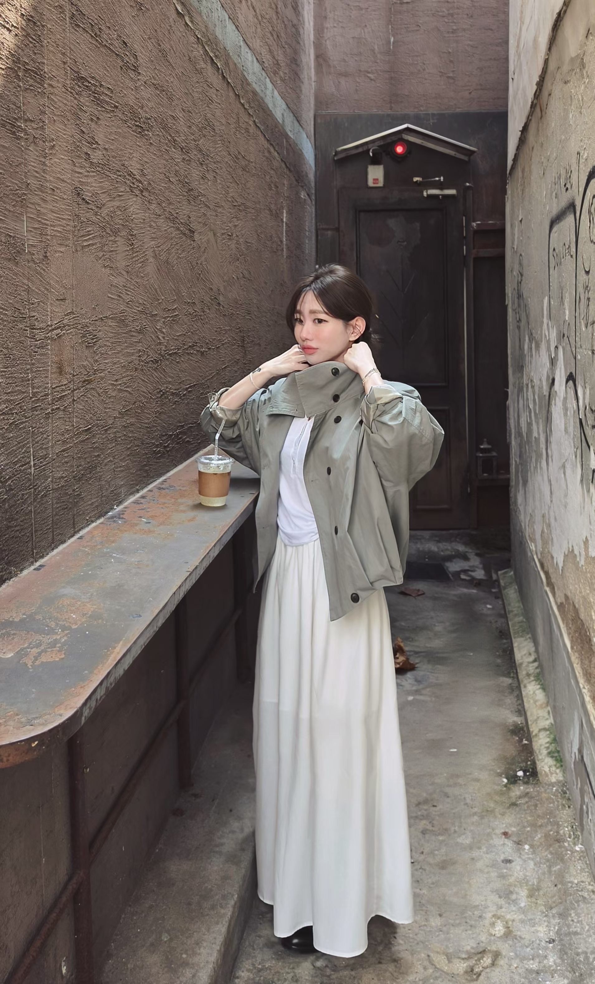 Oversized cropped trench coat