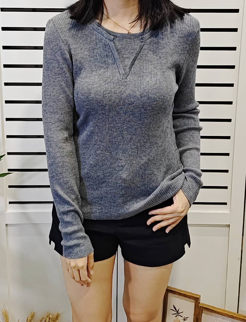 S8266 Fake 2 in 1 Knitted Blouse