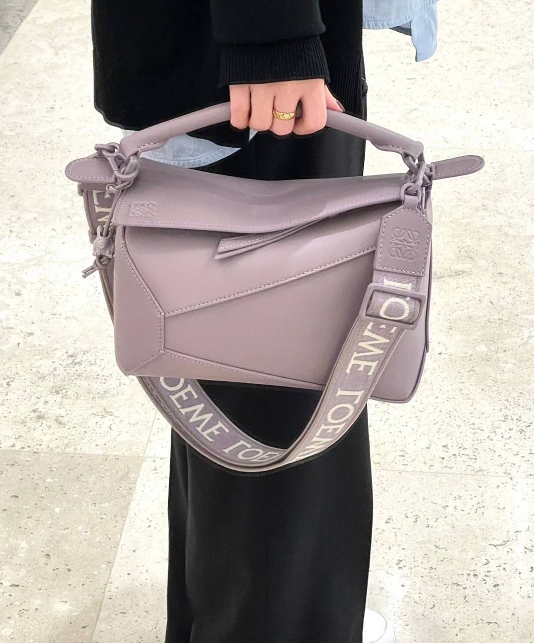 Loewe Puzzle 几何拼接手提斜挎包