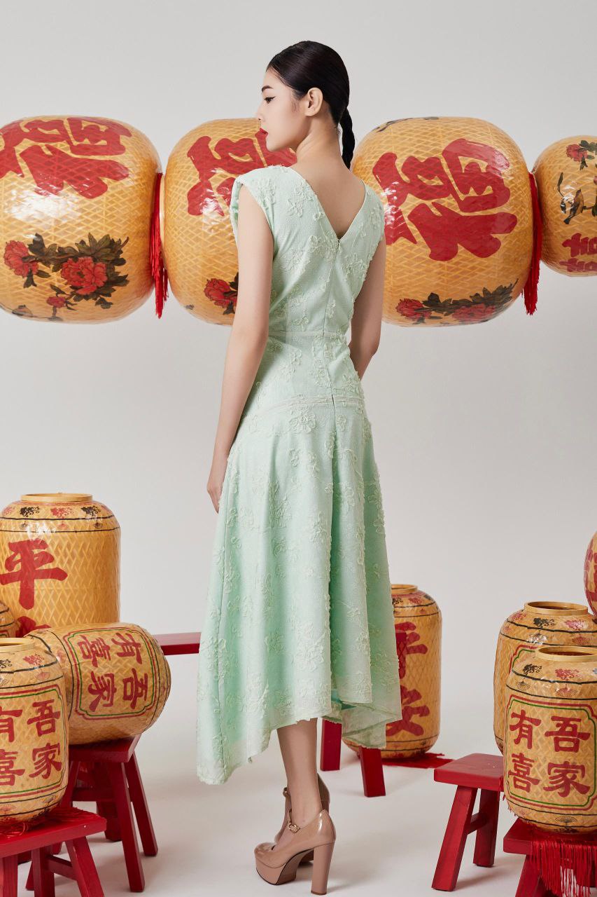 刺绣立体花朵优雅连身裙 2083