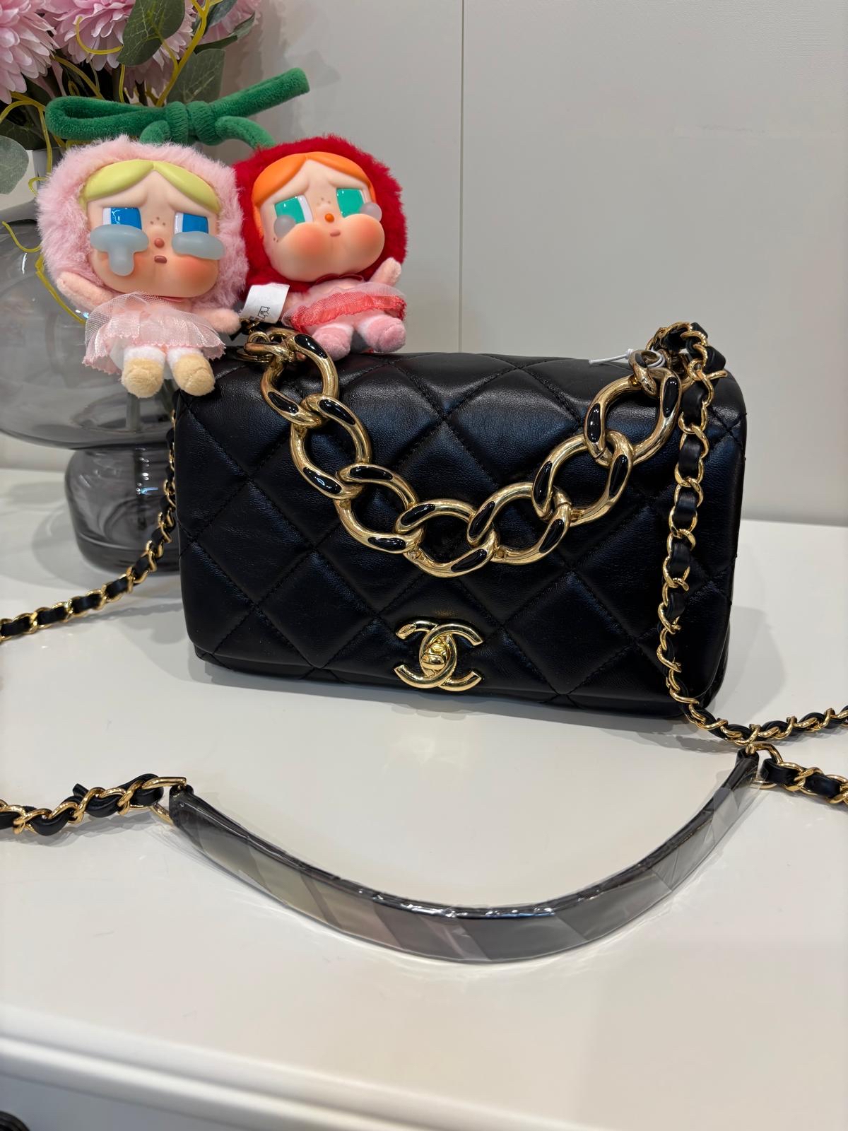 Chanel FLAP BAG AS3366 晶片 100%Authentic, 98%new  ✅晶片✅dust bag✅box 