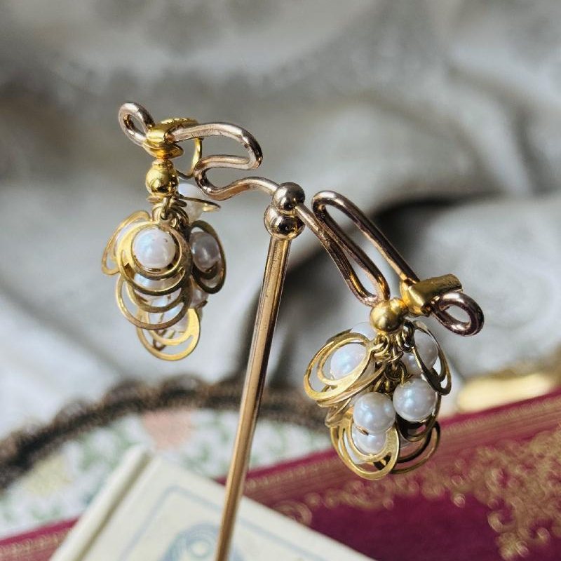 Vintage C.a. 1980s Avon Pearl Chandelier Drops Cluster Clip Earrings(MT2426)