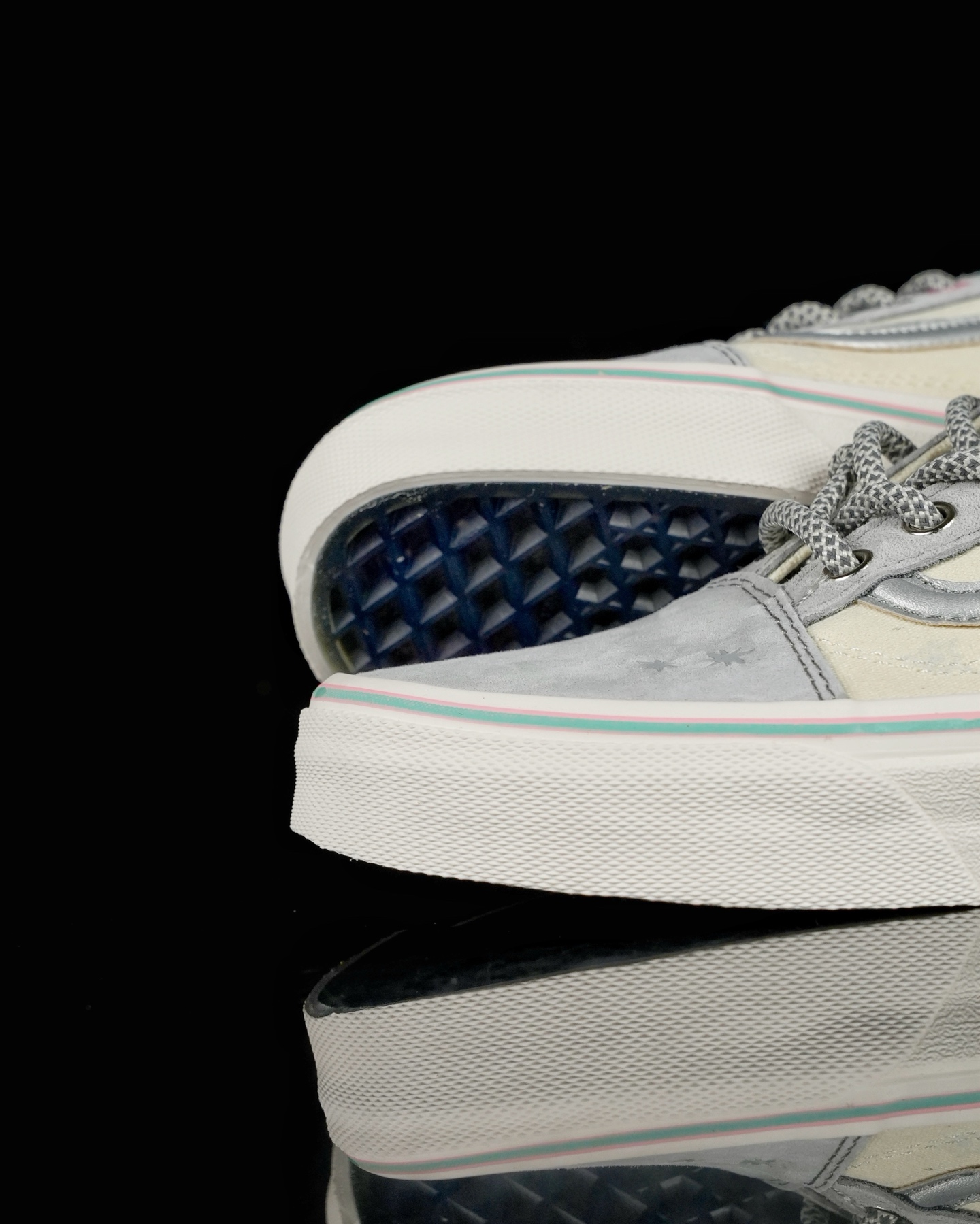 Vans Old Skool Pop Mart Space Molly VN000E9TBP1