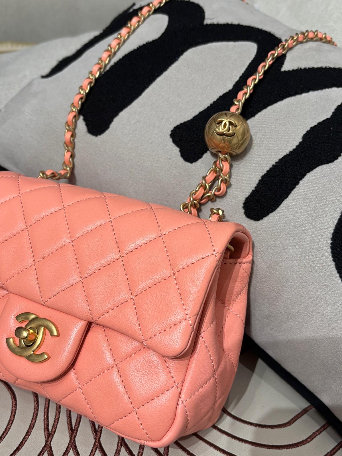 Chanel Mini Flap Bag With Pearl Crush ,金球方胖, 100%Authentic, 99%New ✅收據副本✅Dust bag✅晶片