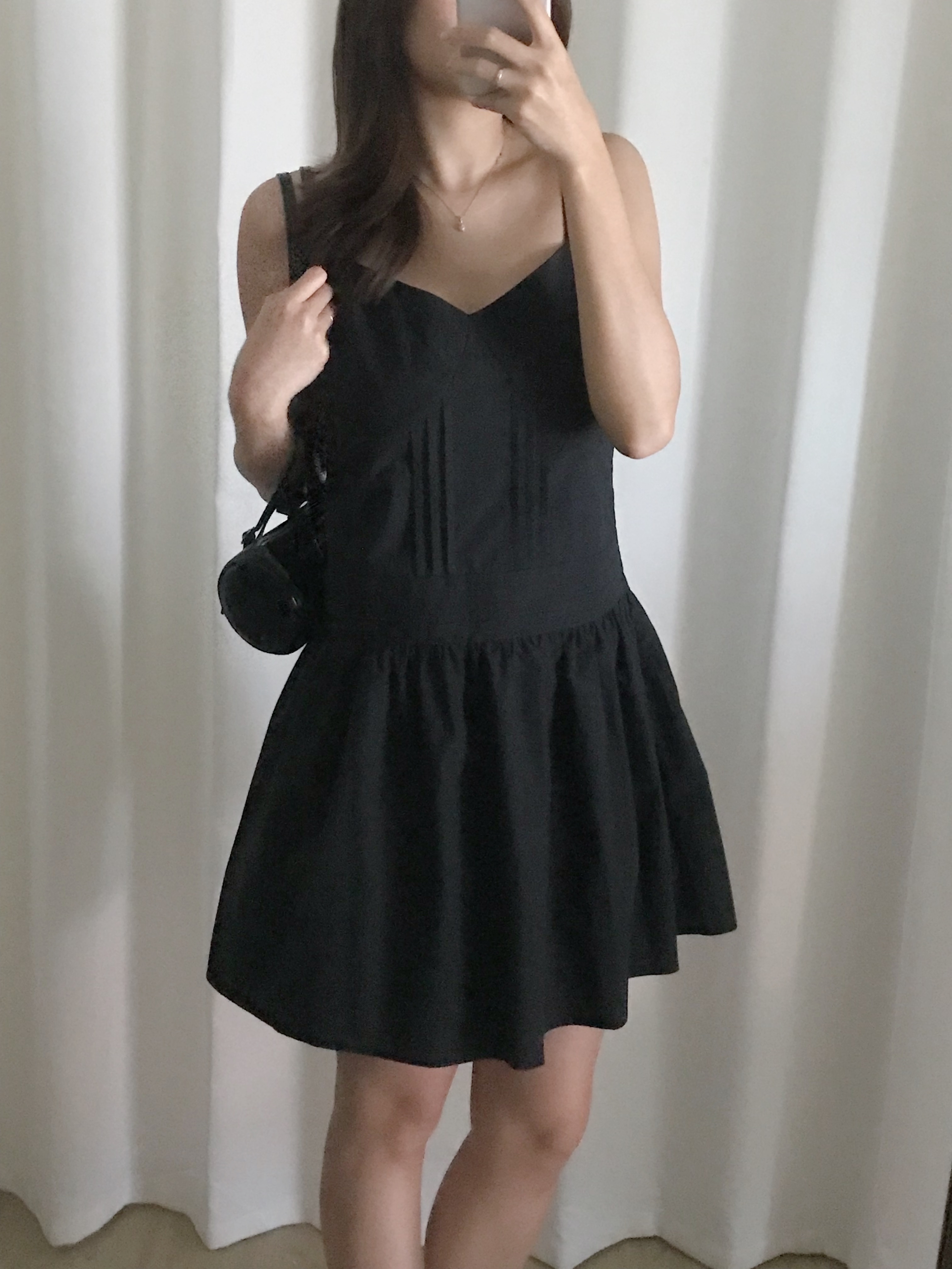 氣質壓褶吊帶連身裙(兩色入)