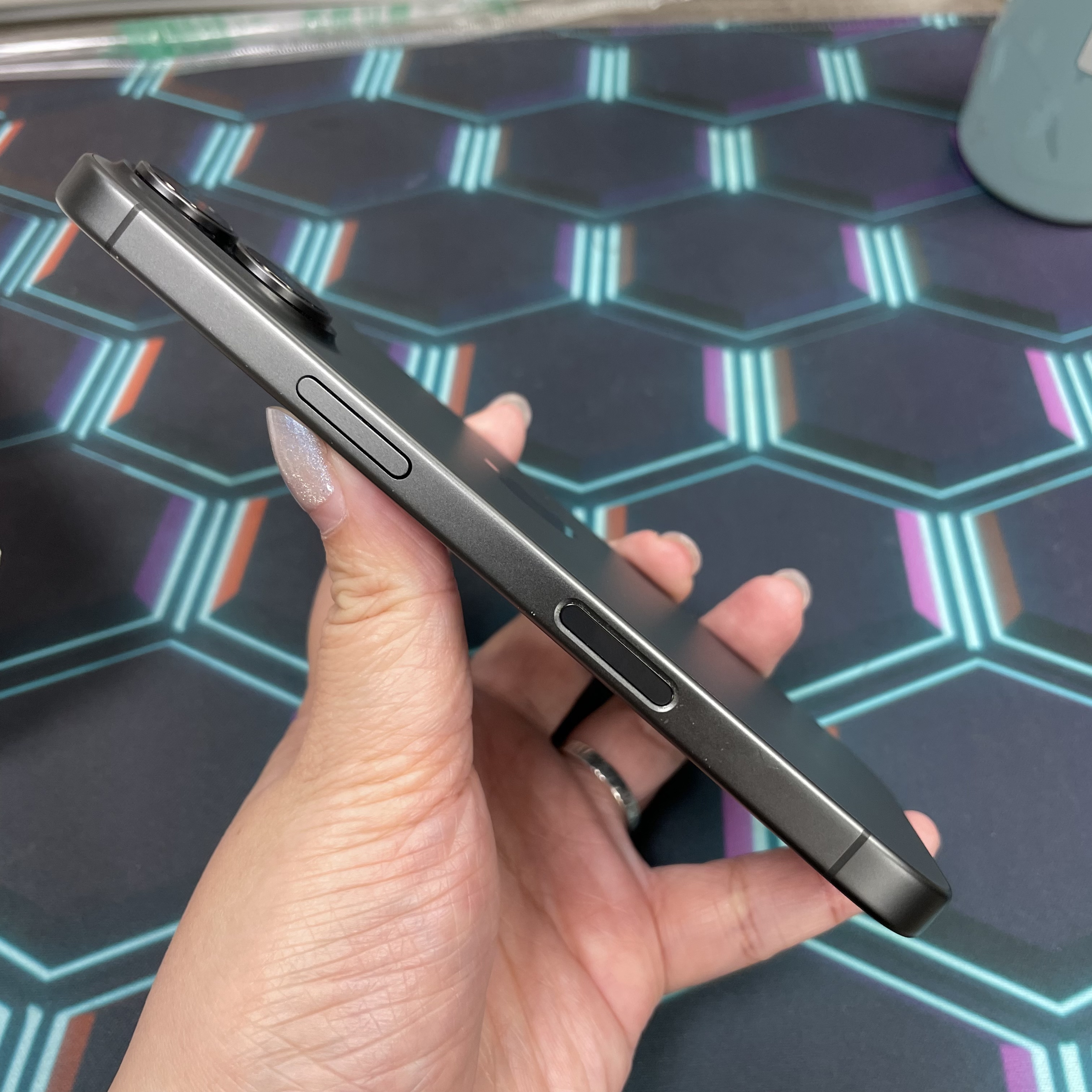 *7124 17 完美機 256GB 電100 黑色 black