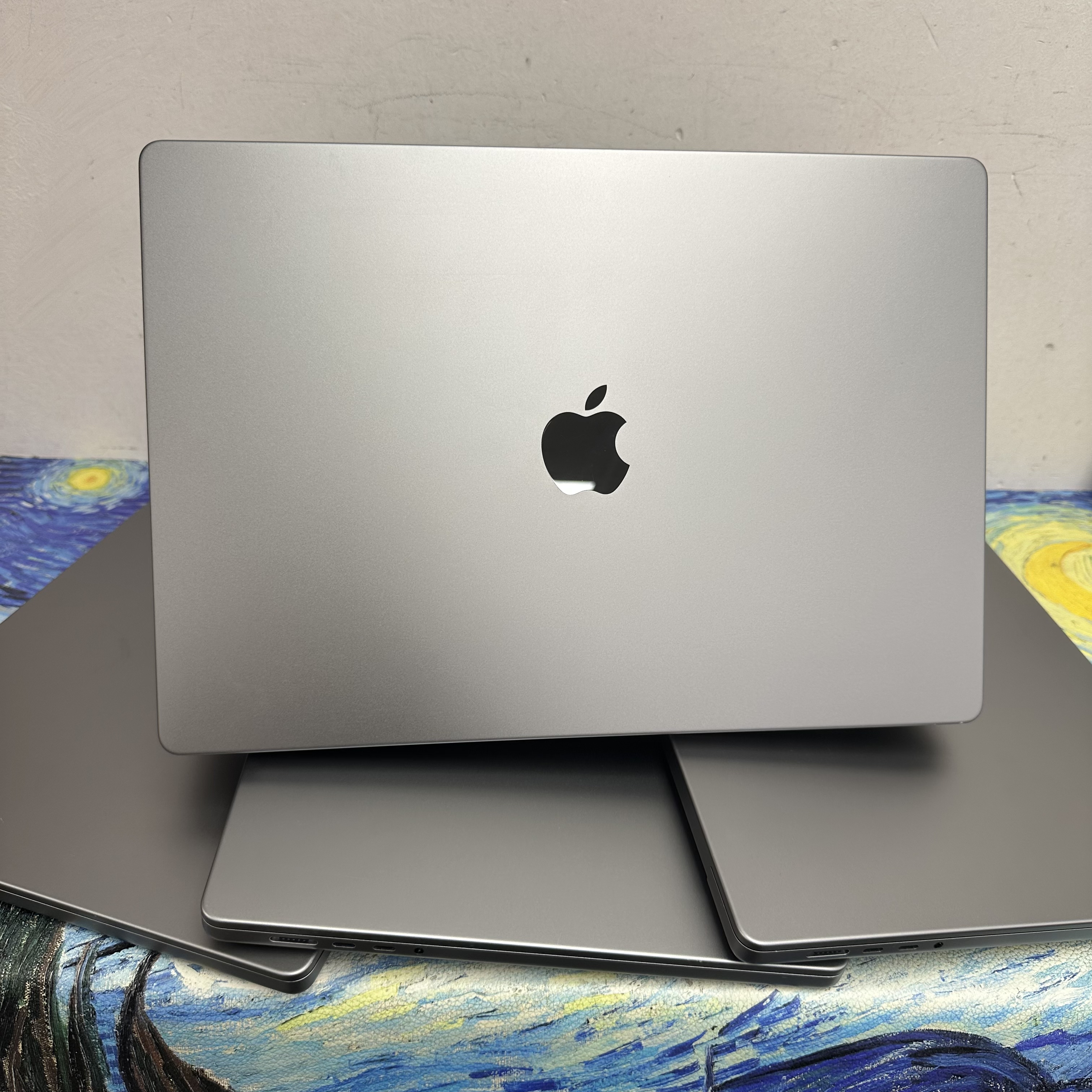 （性價比高MacBook M1 Pro🔥M1Pro 16 寸)APPLE  MacBook Pro 2021/M1 Pro CPU/16,32GB Ram/512GB,1TB SSD/16核心GPU/10核心 CPU/Liquid Retina XDR Mon/16寸/太空灰 / Gaming Laptop / Notebook / Laptop / PC / Movie / Netflix / Premium /