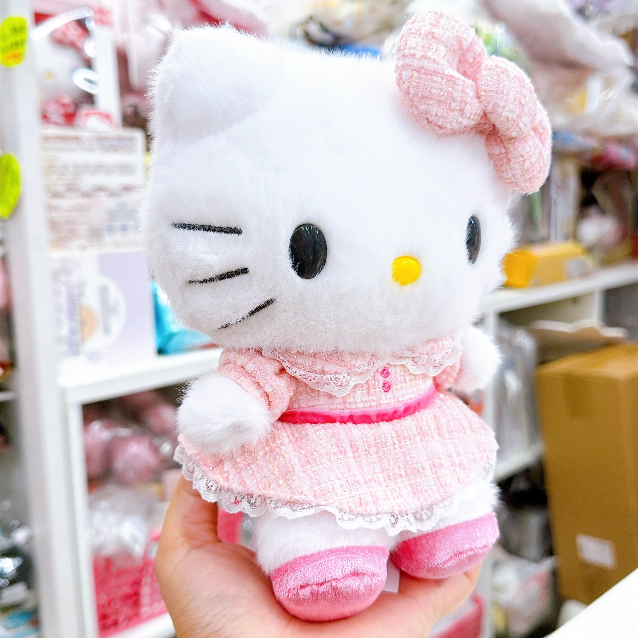 原裝行貨Hello Kitty粉紅聖誕千金風公仔掛飾