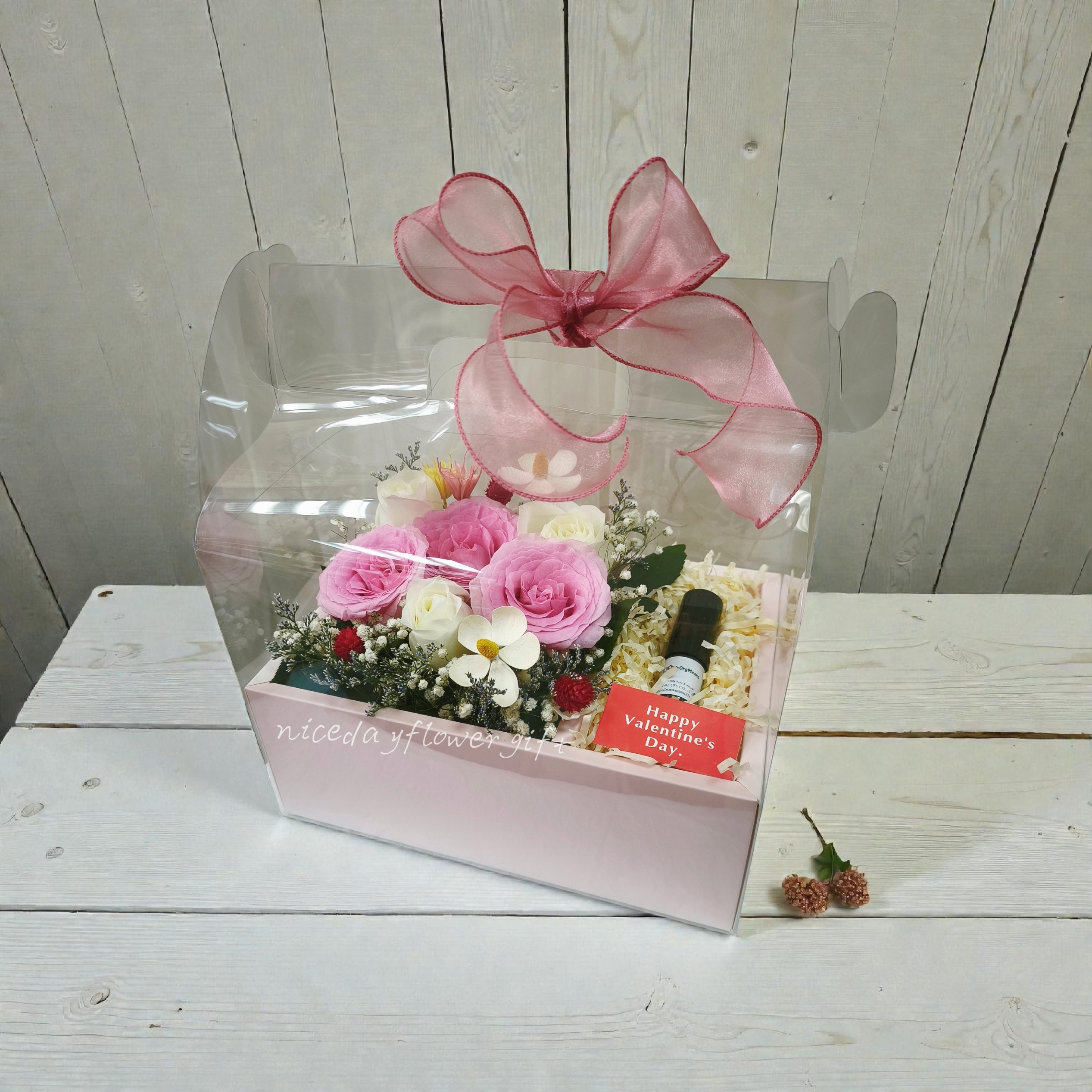 💞👑👑V2606 護手精華鮮花禮盒