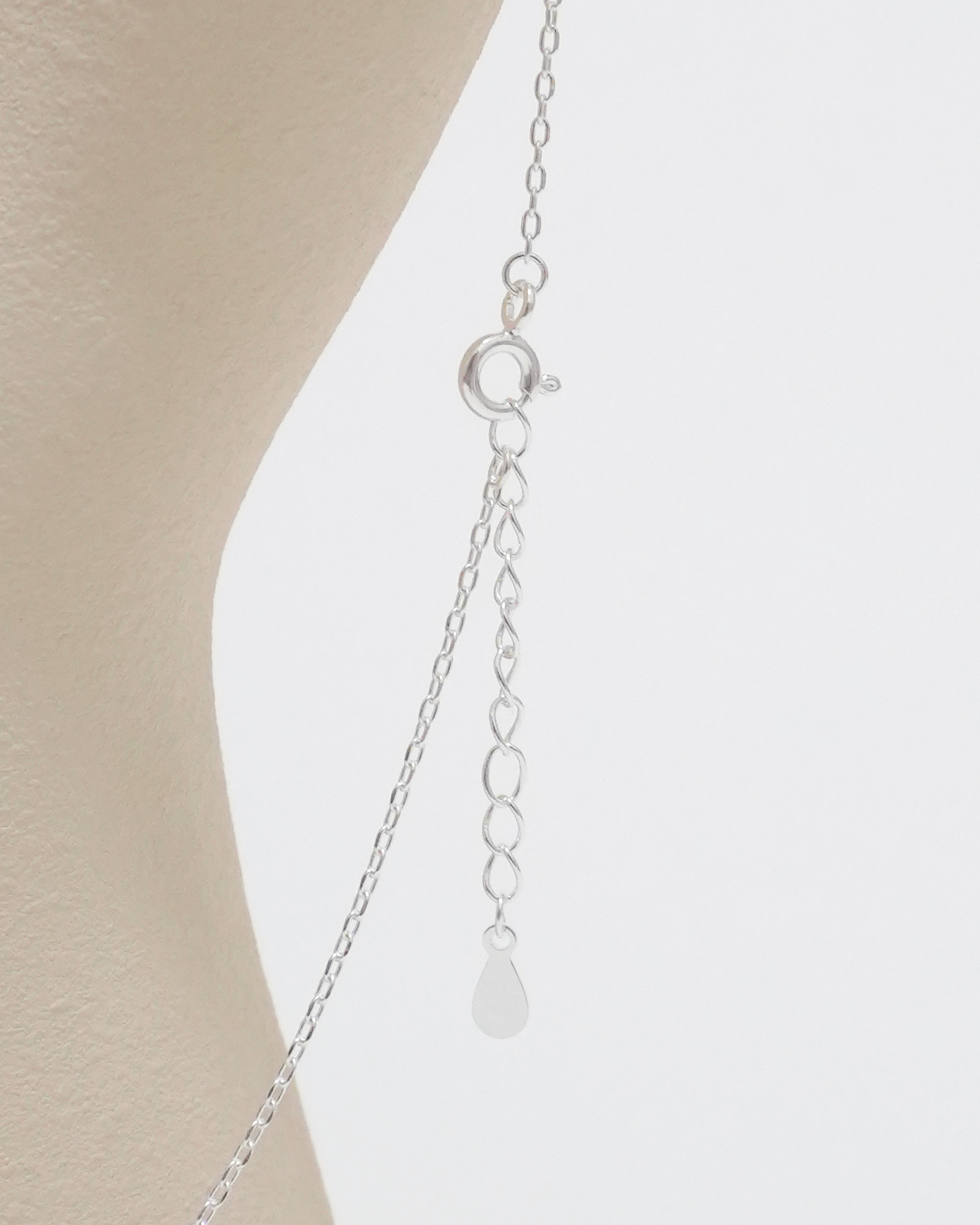 Flowing Teardrop Necklace