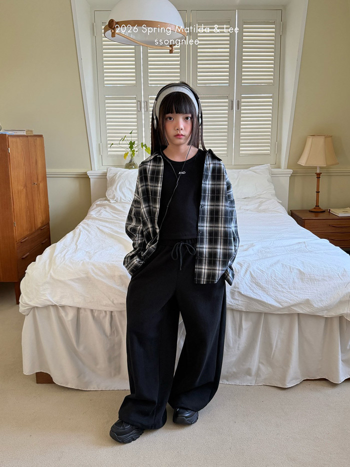 🇰🇷Matilda&Lee shirt