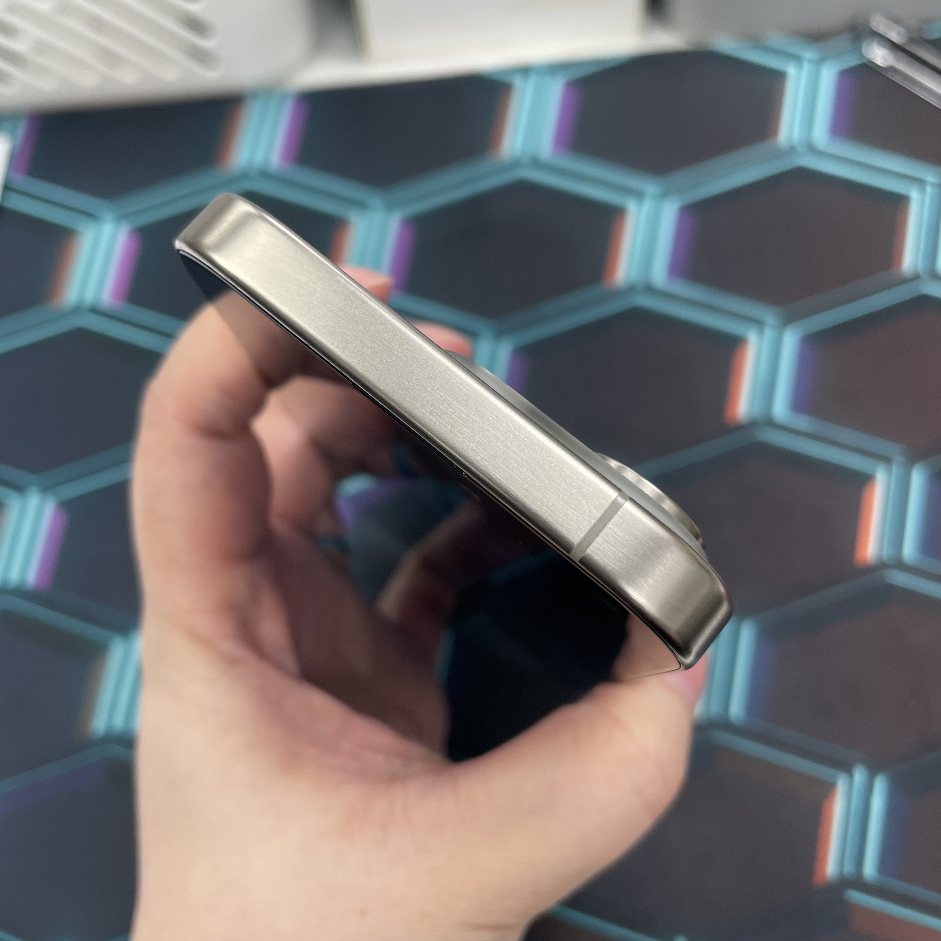 *6325 15 pro 勁靚機 256GB 電98 原色 gray