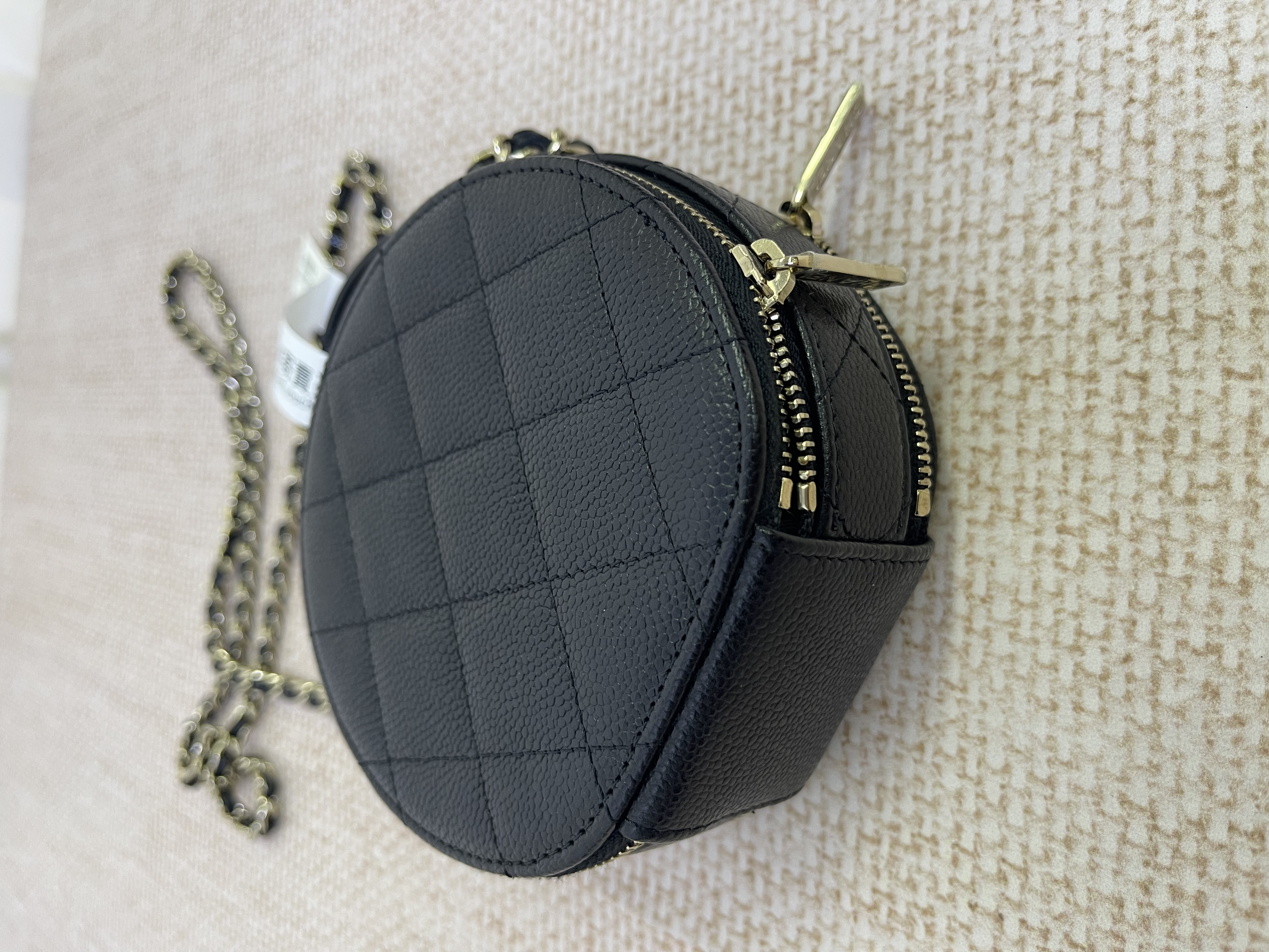 直播貨品 |  [1個-$100 2個-$300］BB17