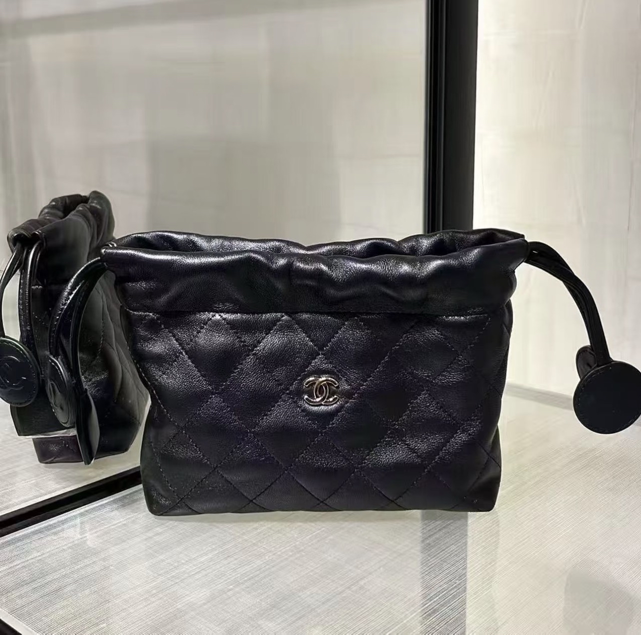 Chanel 17cm 黑色福袋羊皮 Mini Vanity Bag