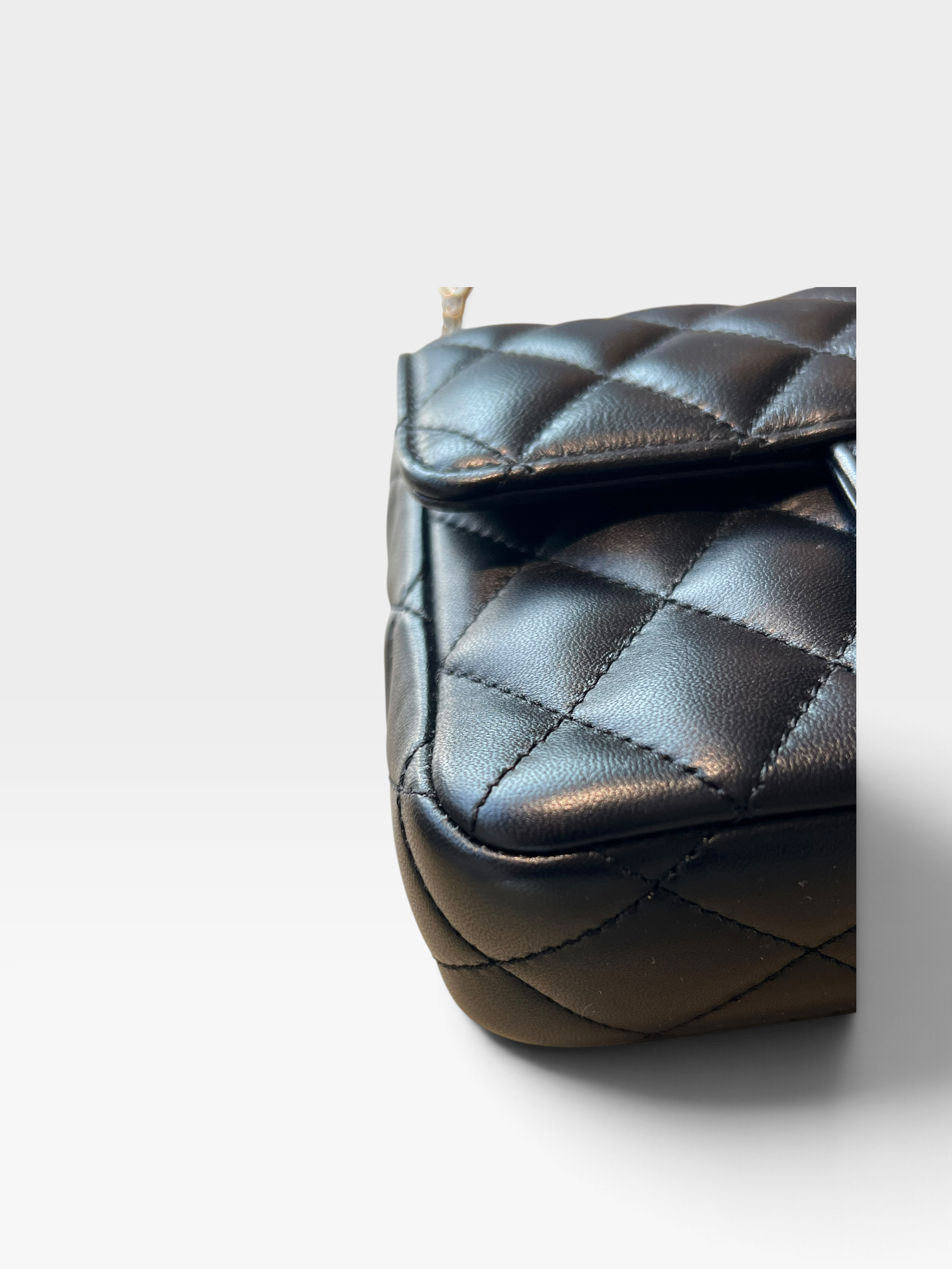 Pre-Owned CHANEL Mini Square Flap Bag with Pearl Detail / Product Code: B60361