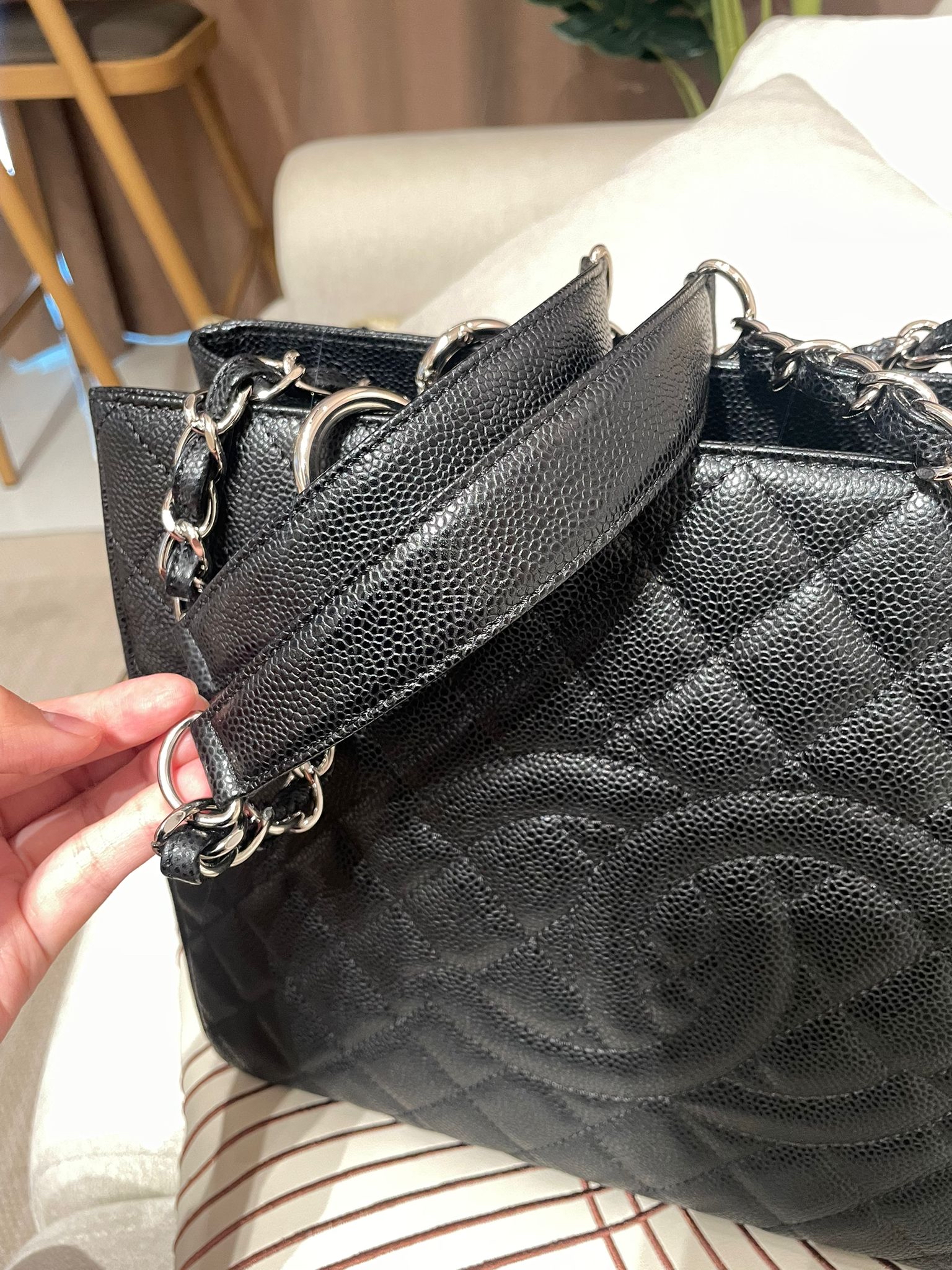 Chanel GST 黑色荔枝牛皮銀扣 100Authentic, 98%New ✅20Card✅Dust bag