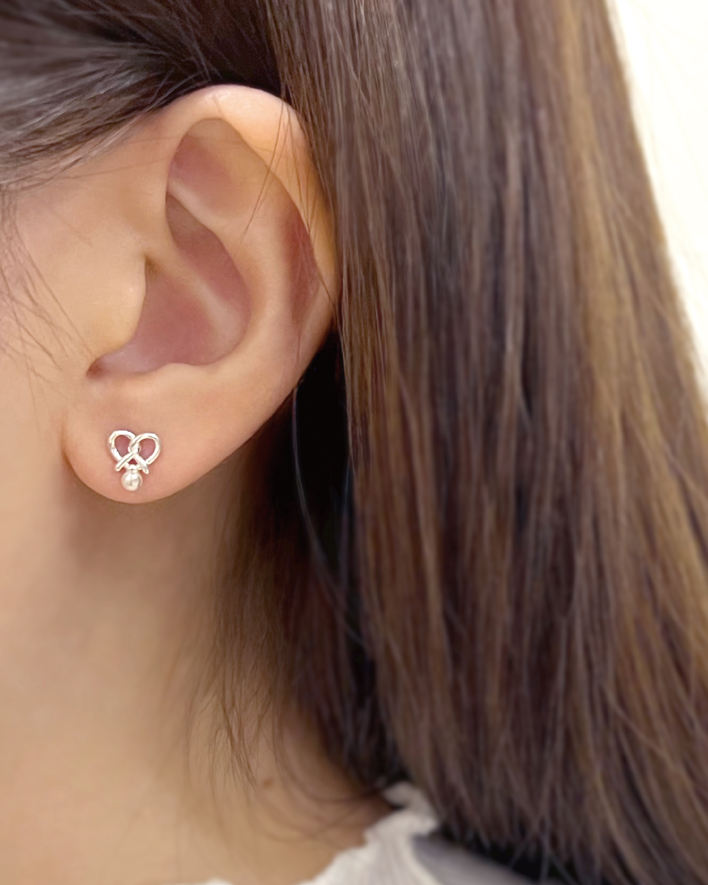 Chic Pretzels Earrings