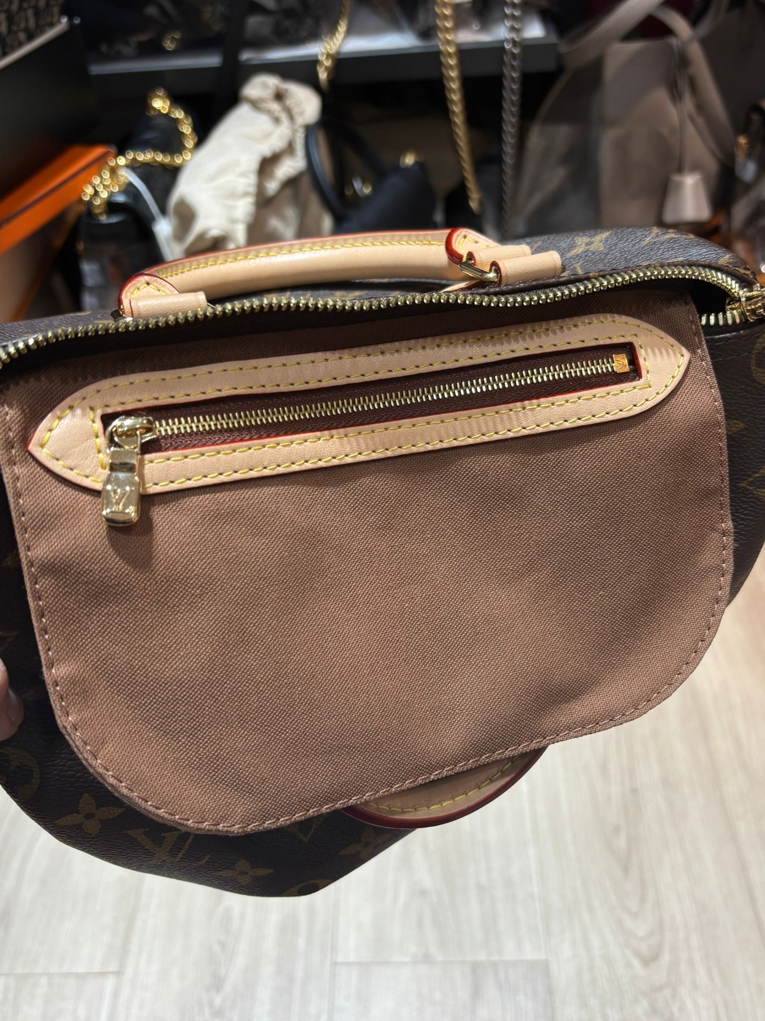LV speedy Bandoulière 25 monogram 100%Authentic, 98%New  ✅Key Lock ✅長肩帶✅塵袋✅box