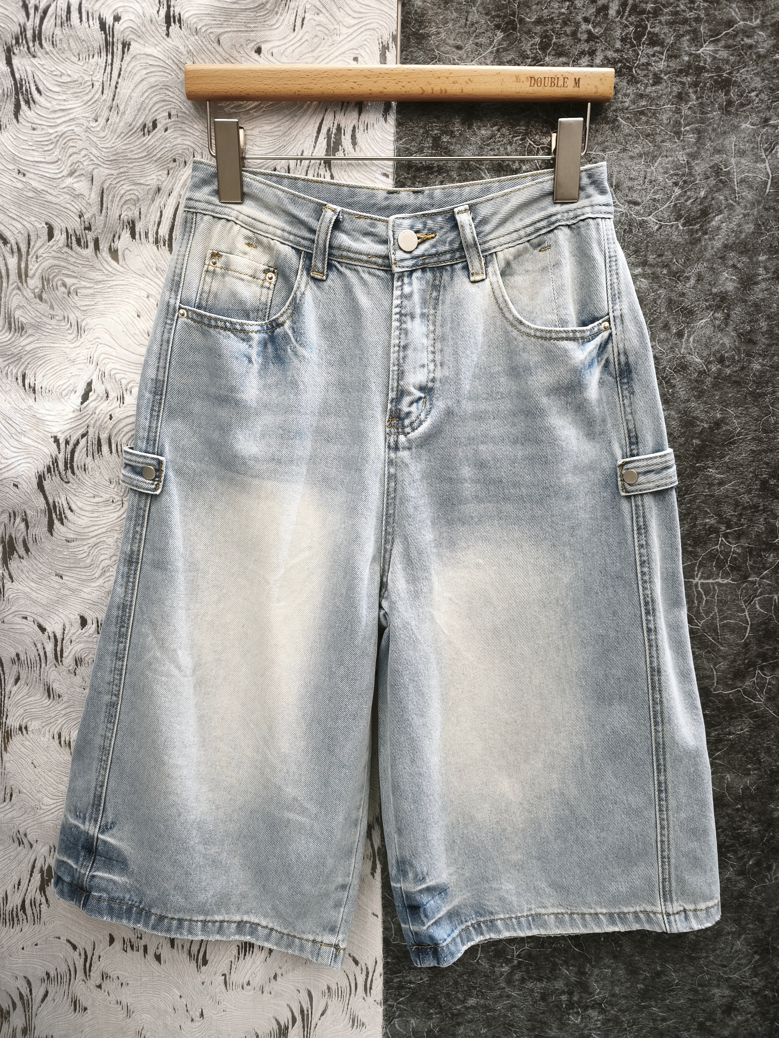 洗白七分牛仔褲