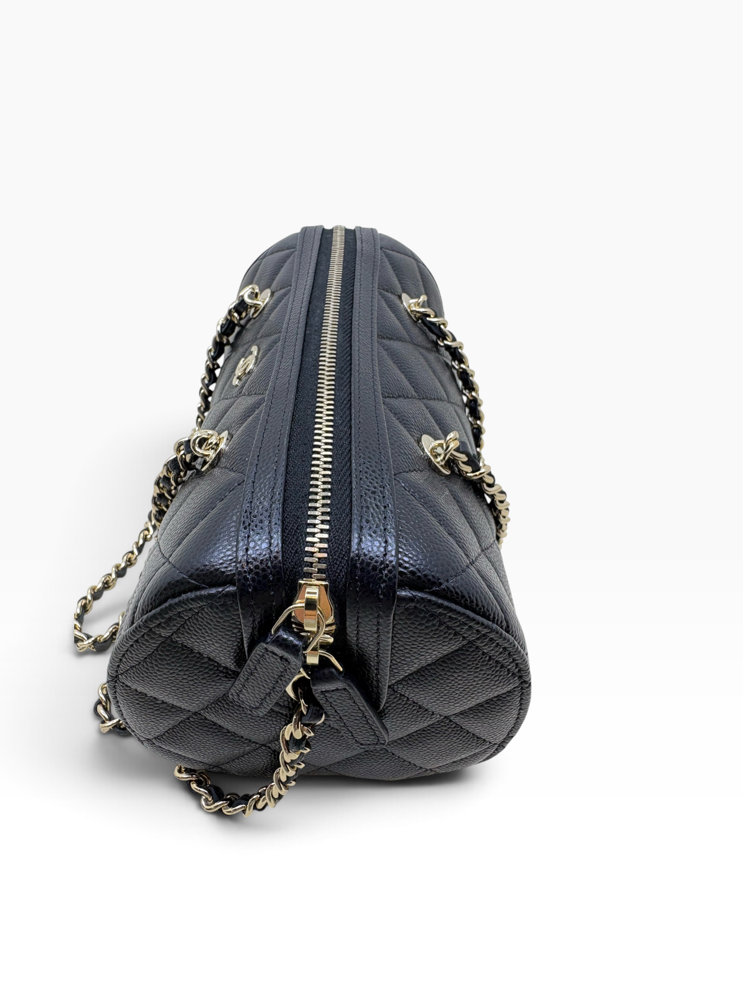 Pre owned chanel 25P K09011