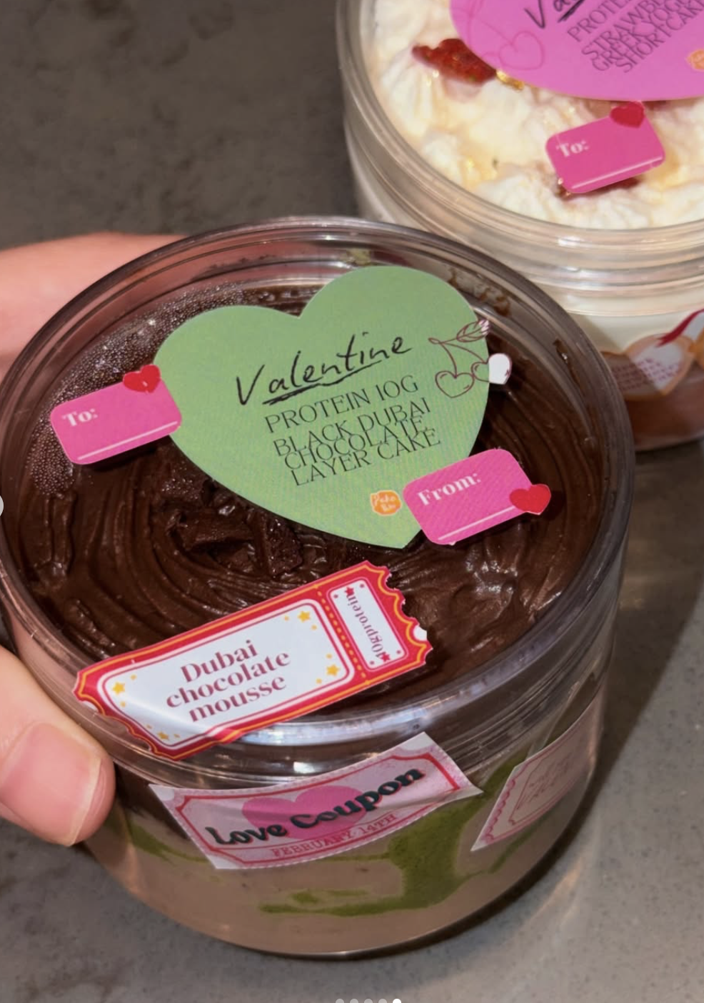 [PEK]Black Dubai Cake