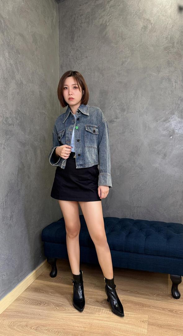 彩色钮扣牛仔外套 T0162