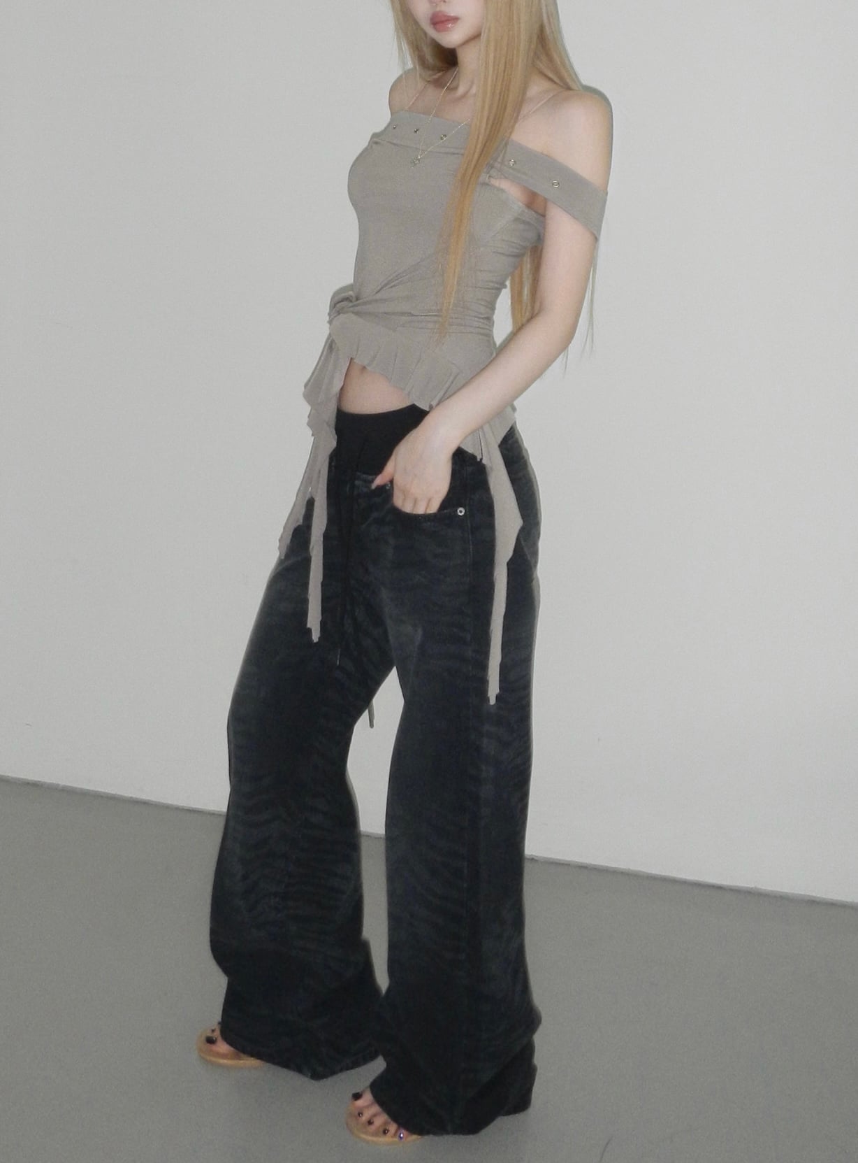Zebra-Wash Wide Leg Denim Pants