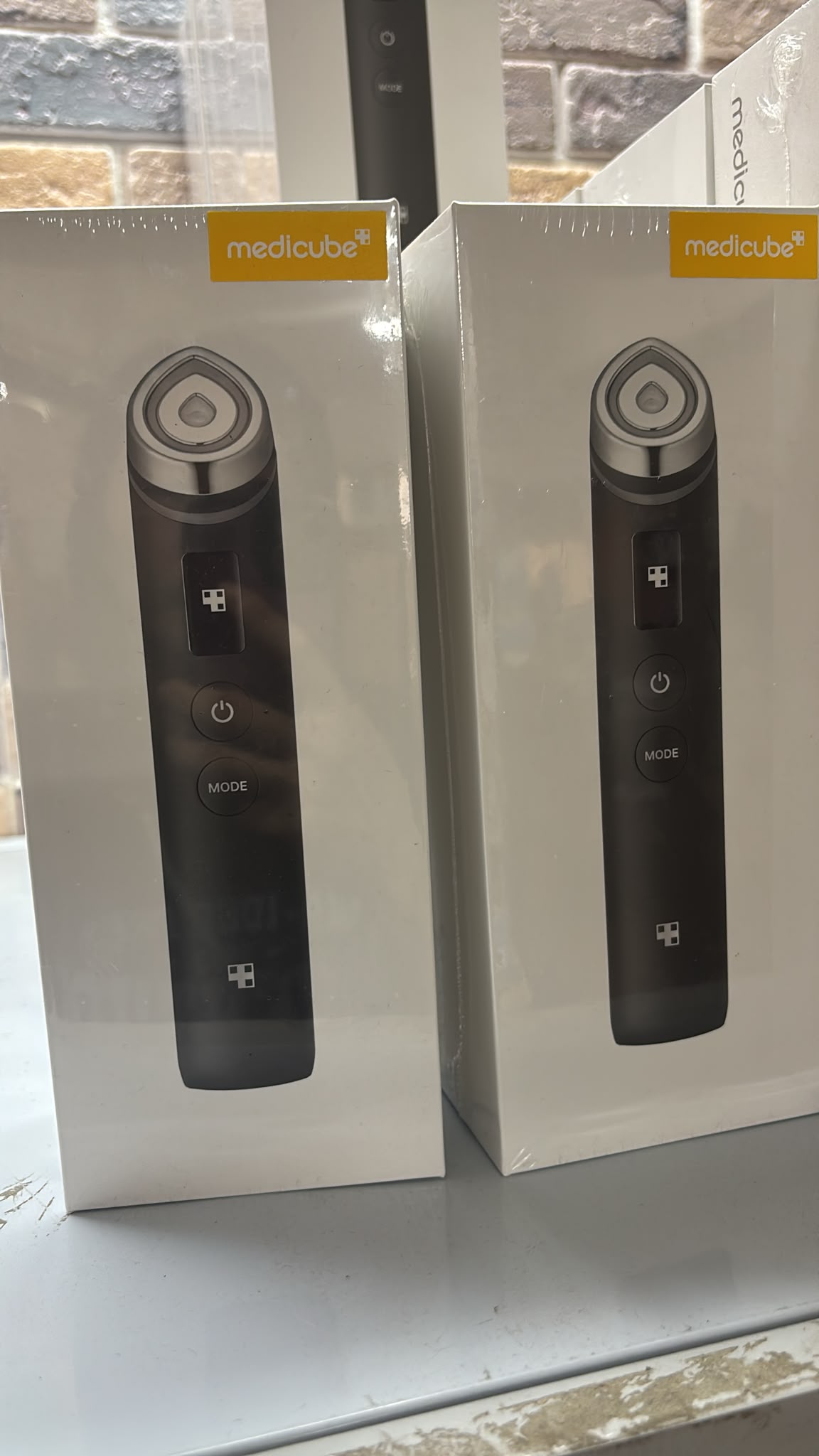 韓國 Medicube Age-R Booster Pro 最新水光針導入美容機 黑色