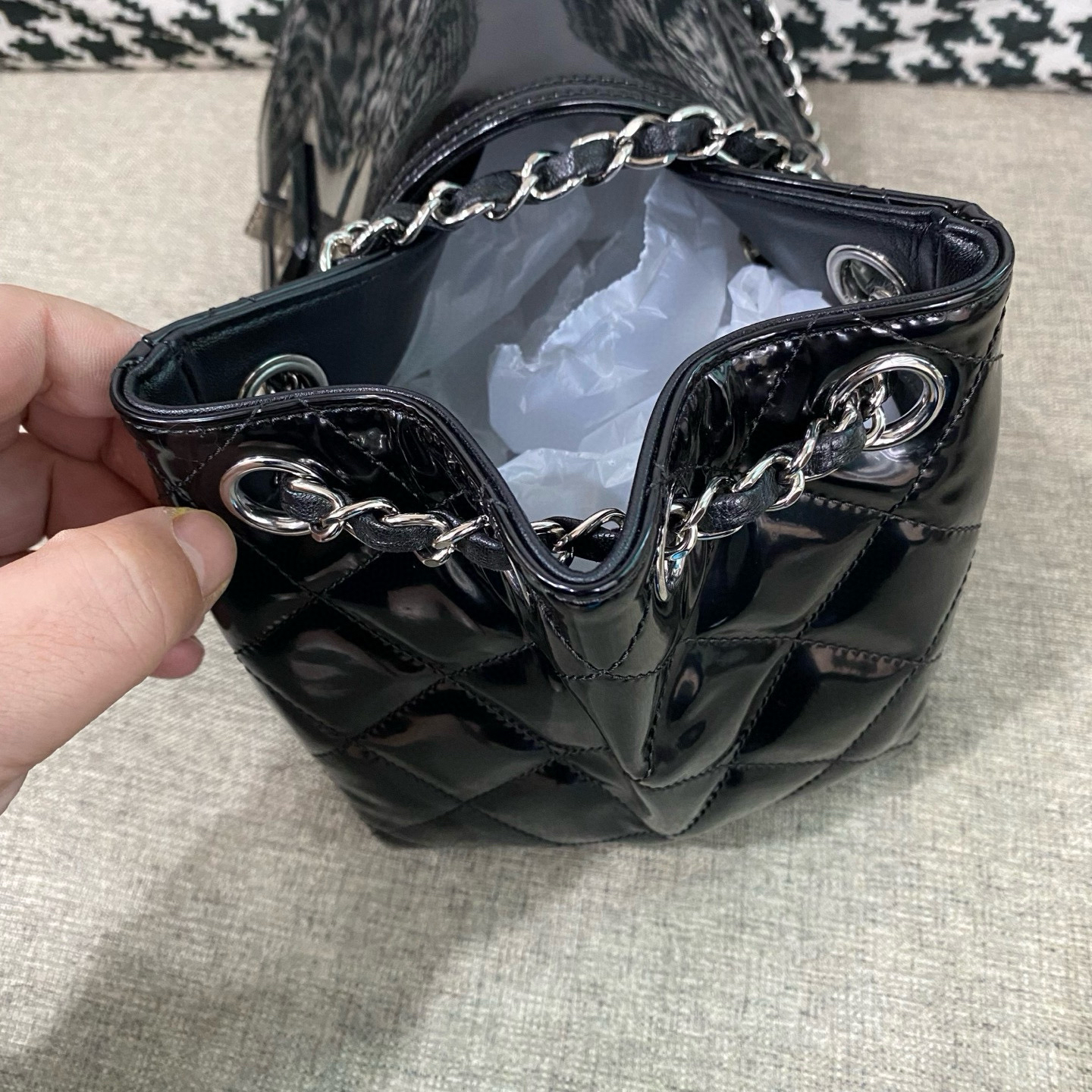 【預訂貨品】chanel黑銀2.55漆皮腋下包👜14開