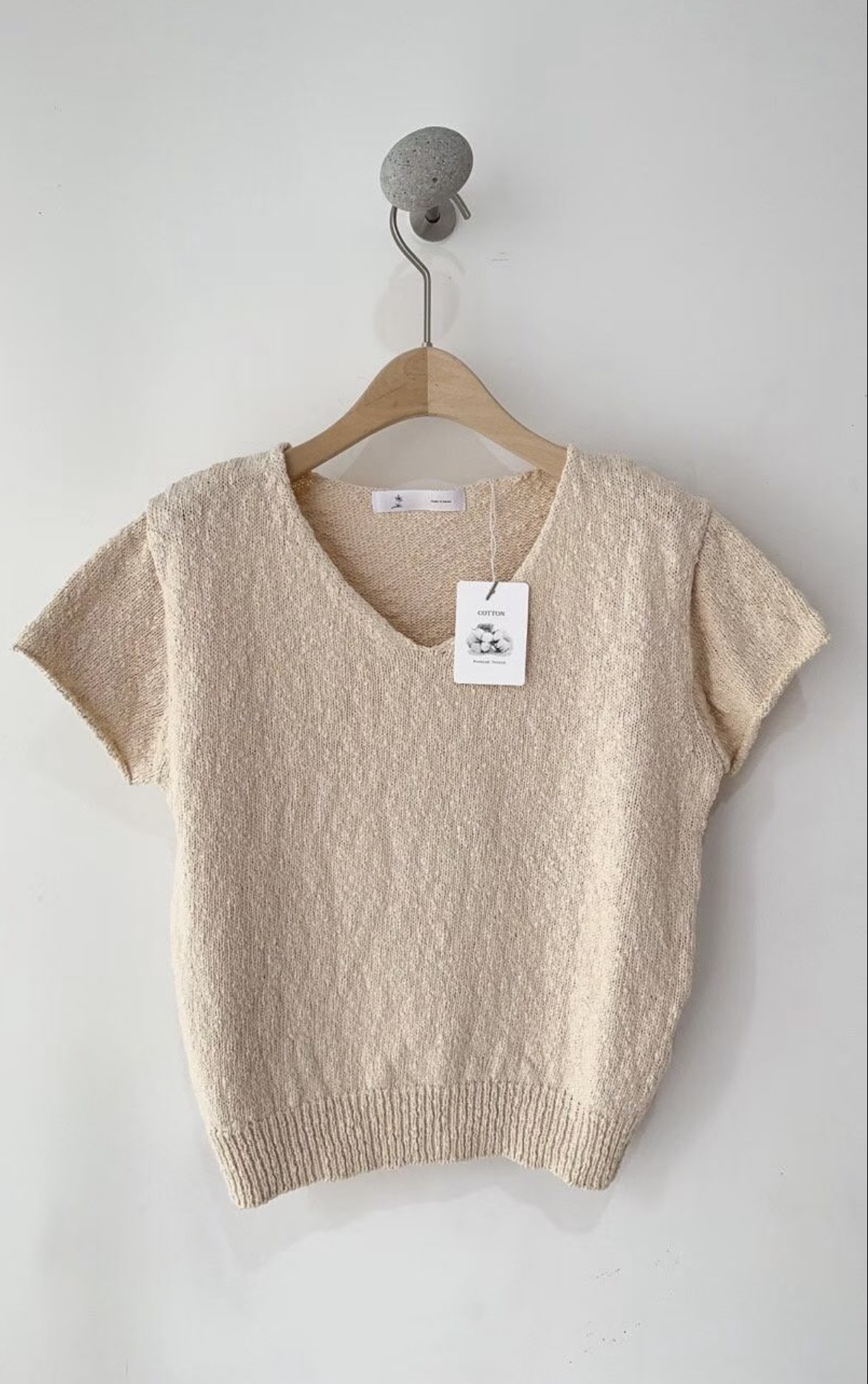 ♡ 清 新 V 領 針 織 上 衣。