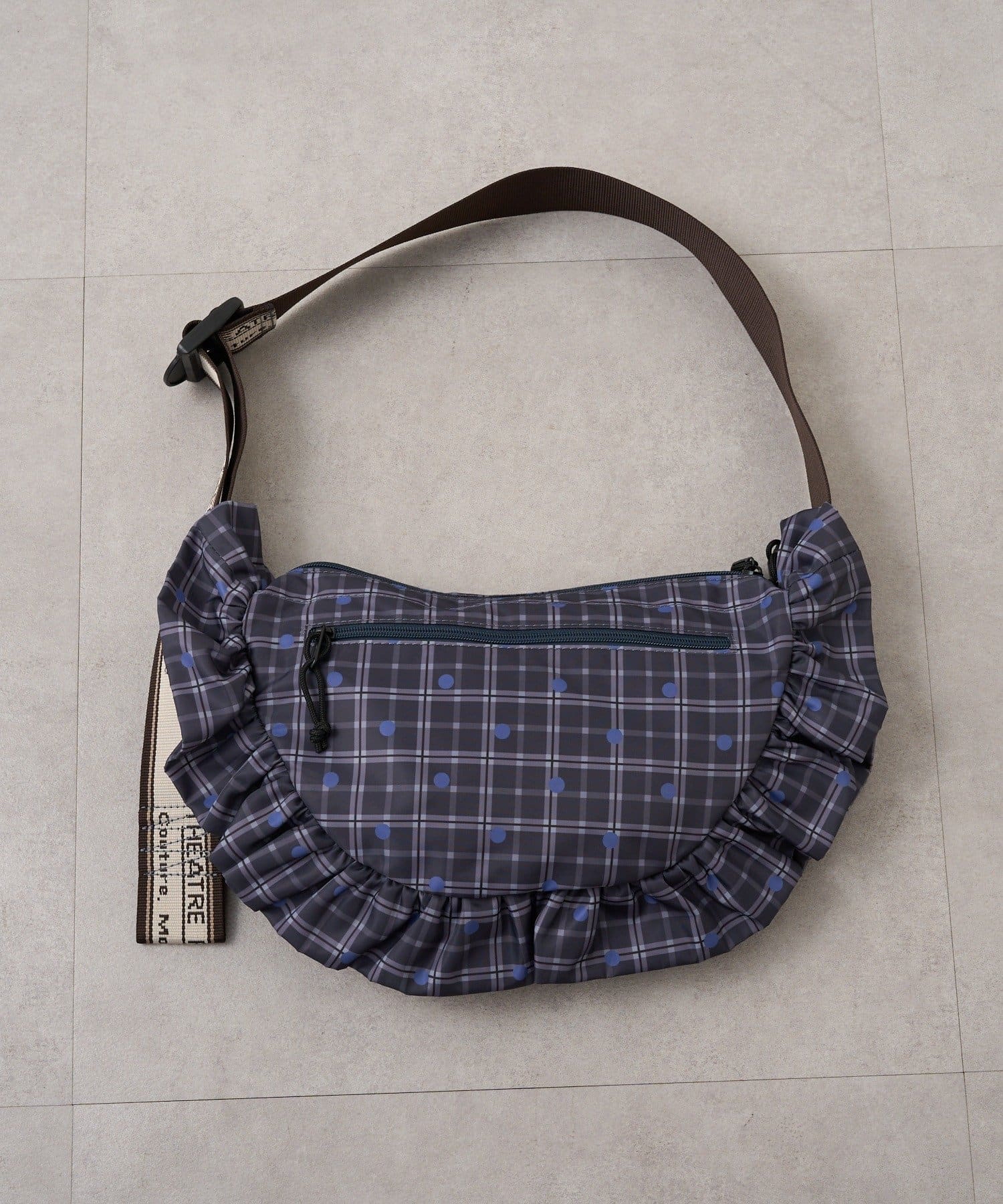 日本TP HARF MOON SHOULDER BAG （大約9月尾至10月初到貨)