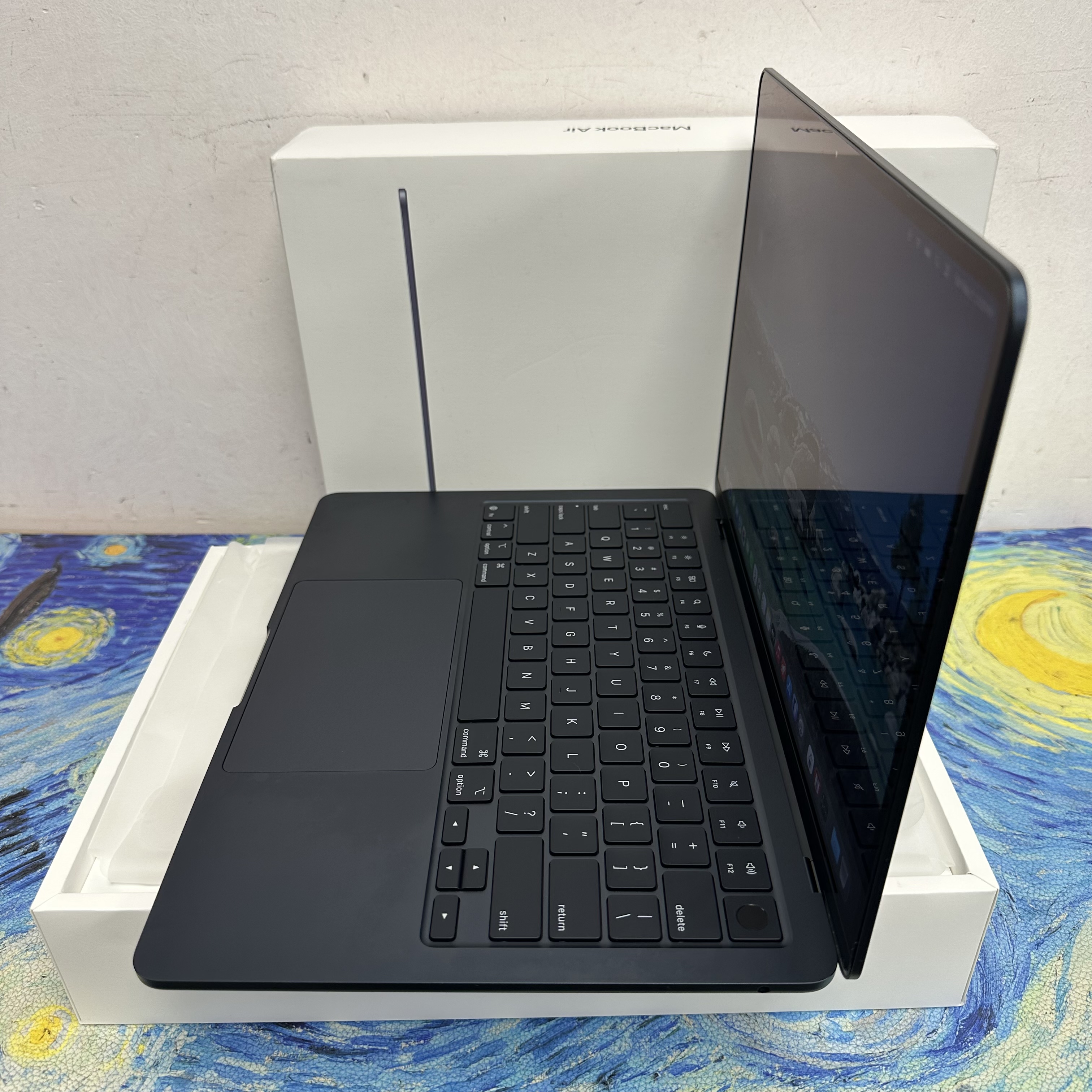 #5825 APPLE  MacBook Air M4 2025 M4 CPU/ 16GB Ram/256GB SSD/10核心GPU/Liquid Retina Mon/13.6吋/午夜藍/Gaming Laptop / Notebook / 超強續航能力/ 原廠保養/ 文書機 / 畫圖 / 剪片 / Movie / Netflix 