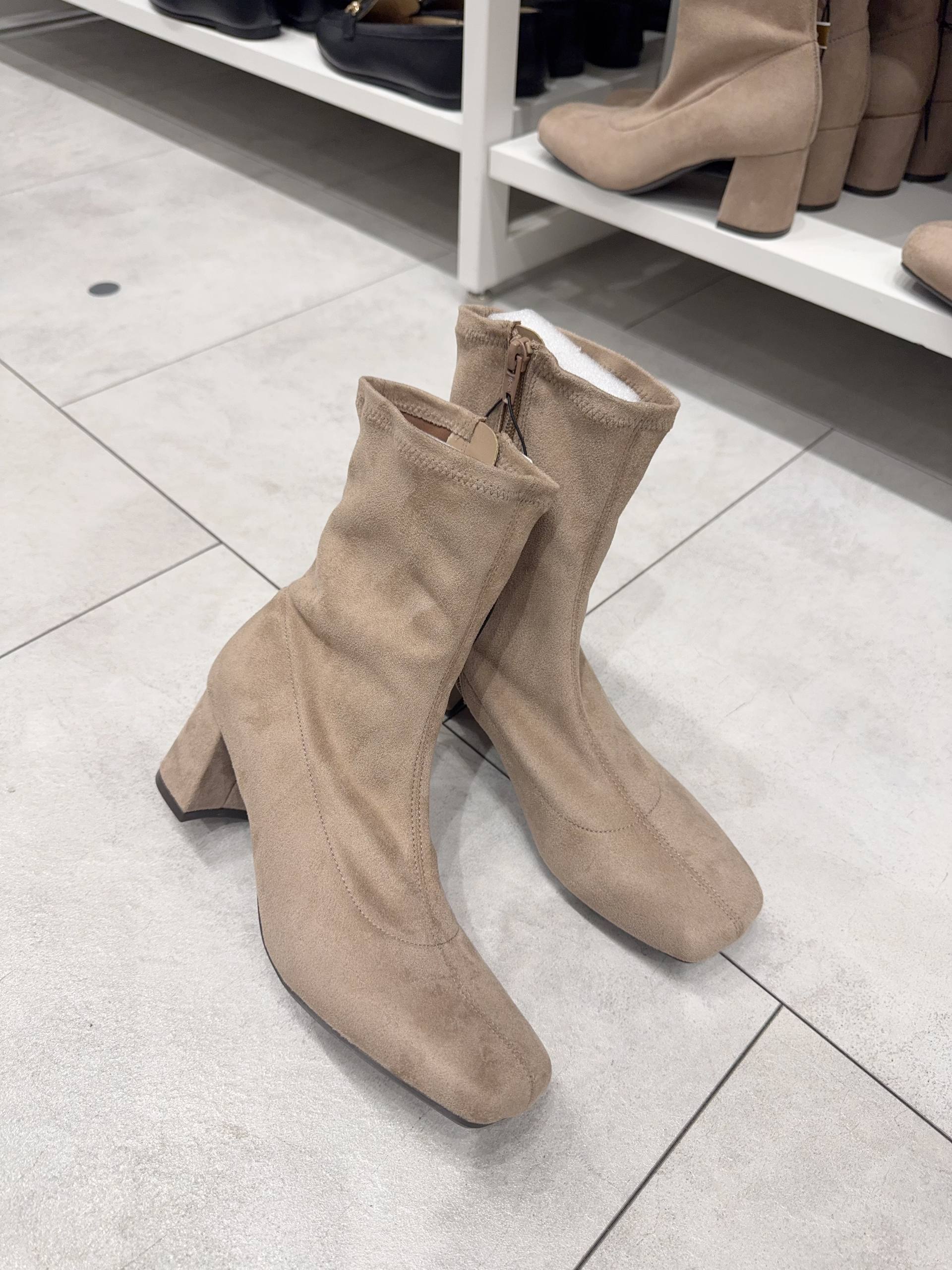 🇯🇵GU 麂皮高跟靴子