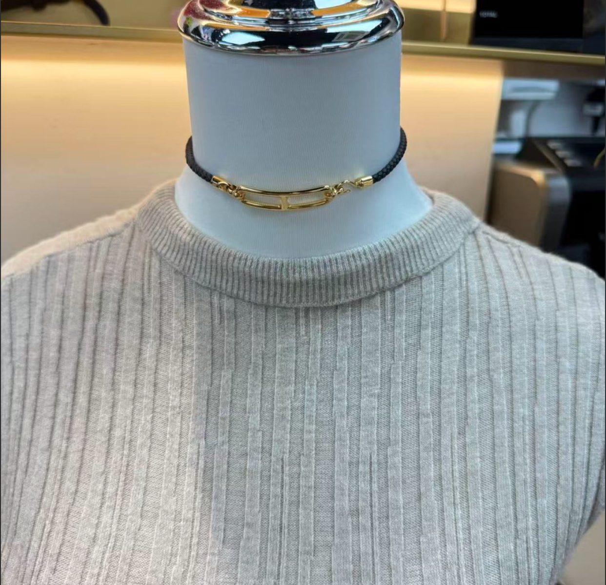 Hermes愛馬仕手繩 H豬鼻子標識 黑金 雙層皮手環 Choker兩用經典款時尚飾品