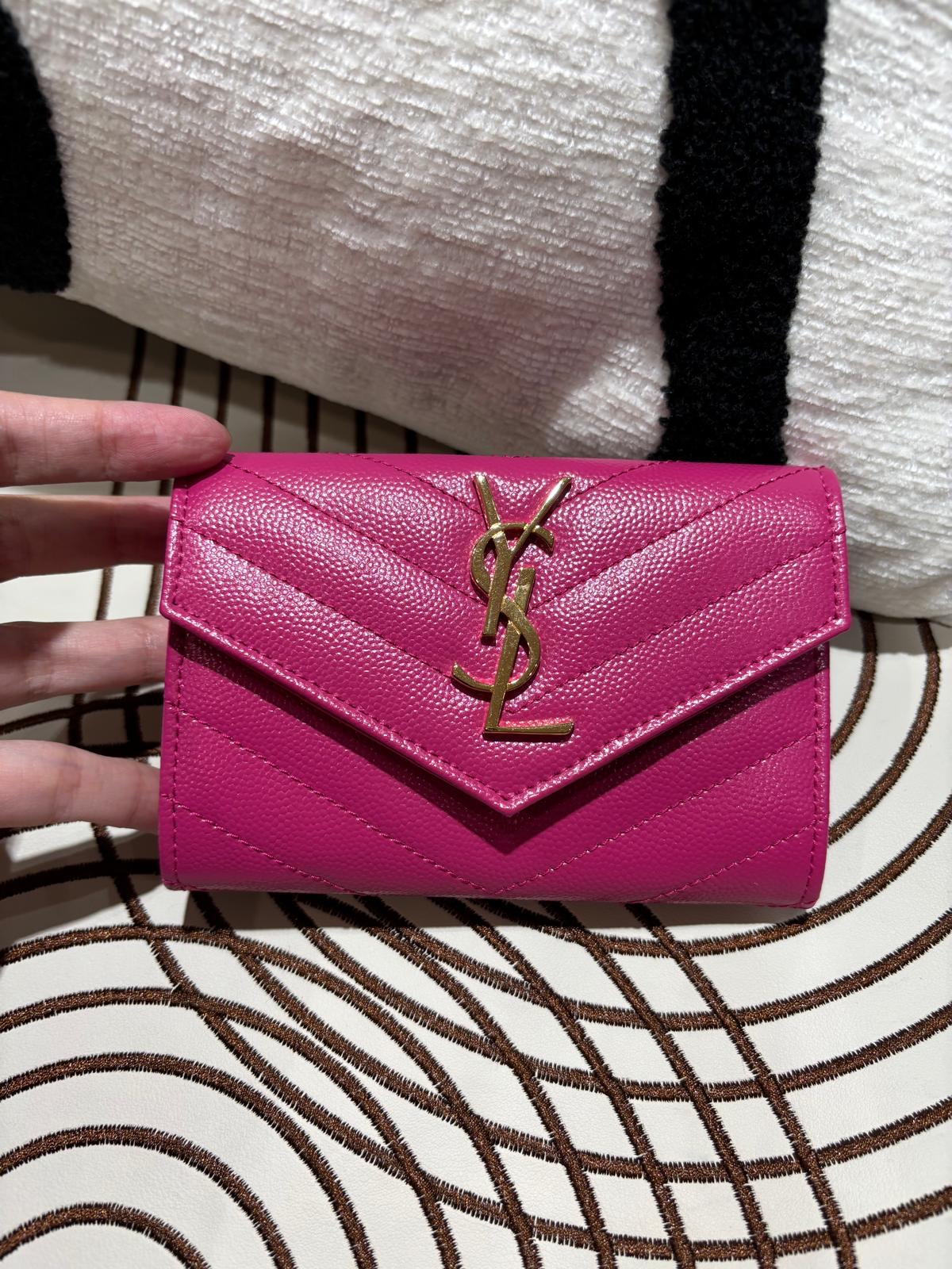 YSL SAINT LAURENT Caviar Cassandre Card Holder 粒紋小牛皮卡套  Card Holder Calfskin 100%Authentic, 99%New 