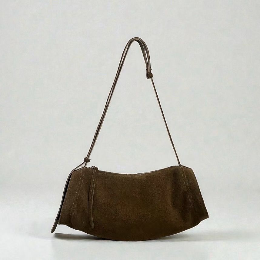 【新品牌Lampas】預訂_Soft Lambskin/Suede Curved Cylinder Bag By Lampas
