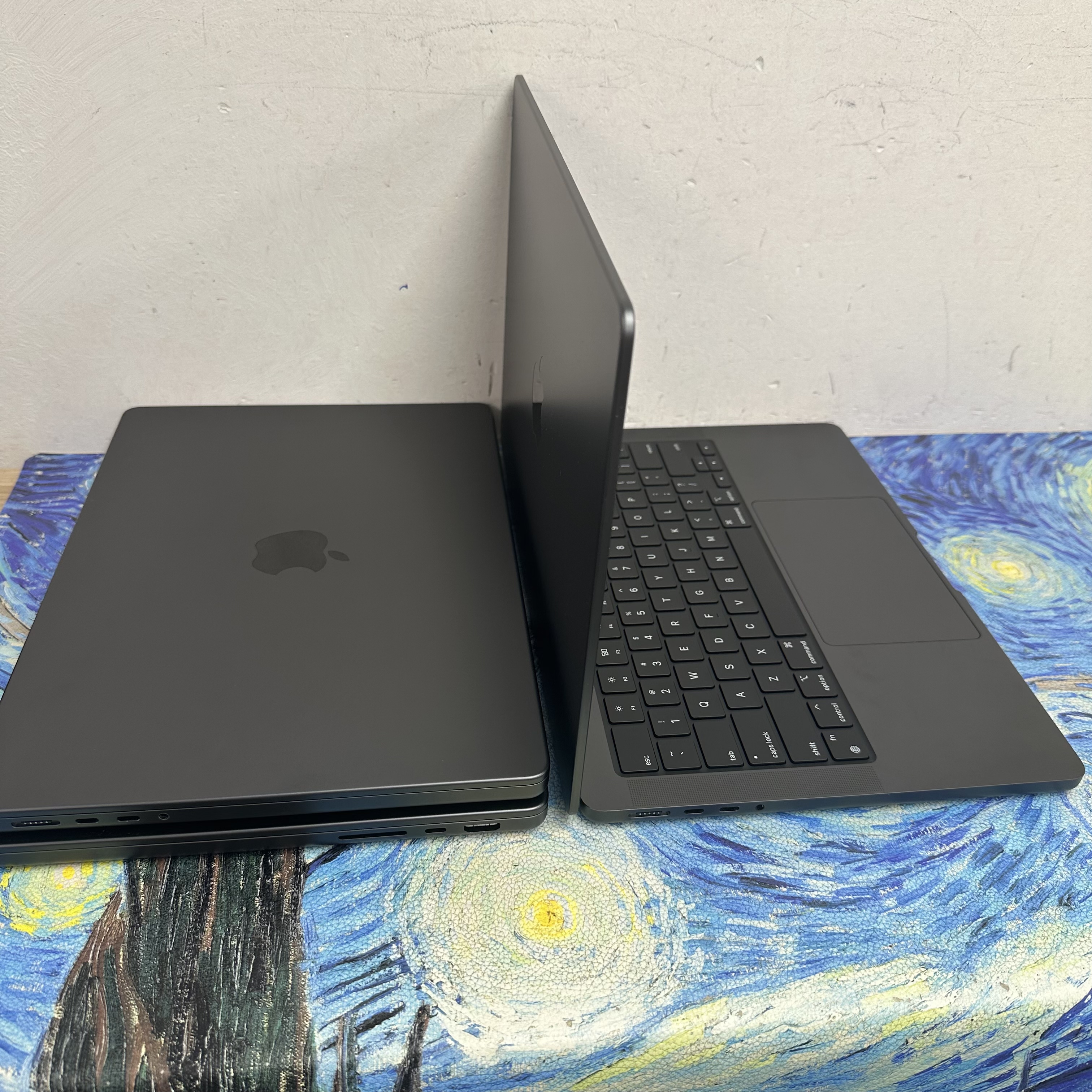Apple MacBook M4 Pro 2024 M4 Pro CPU/24GB Ram/512GB SSD/16核心GPU/Liquid Retina XDR Mon/14吋/黑色/ MacBook Pro M4 / MacbookPro M4 Pro / Laptop / Notebook / Ultrabook / Netflix/ YouTube / Black/