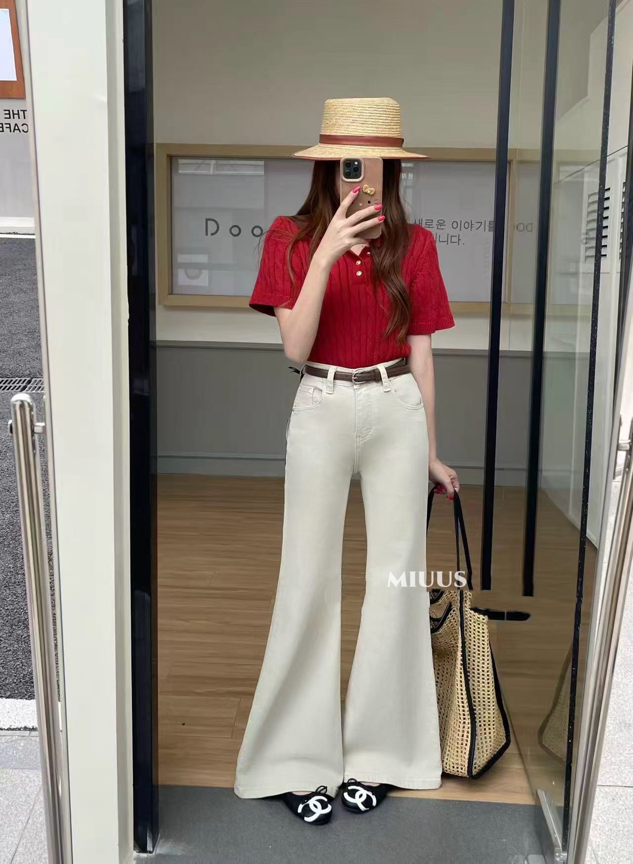 4553 浅卡其牛仔微喇裤