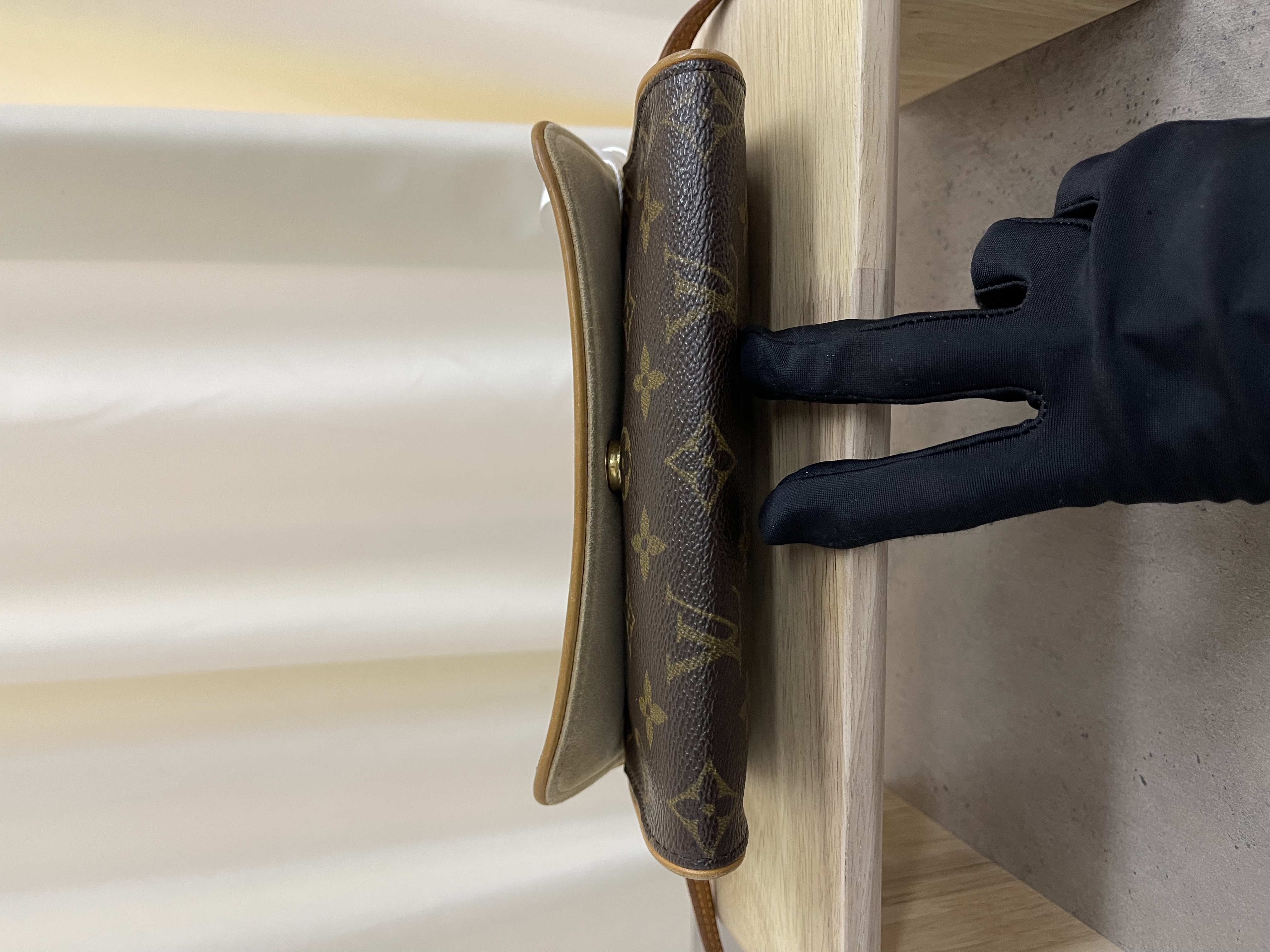 Pre-owned Louis Vuitton Monogram Pochette Twin PM/ Product Code: 26012508