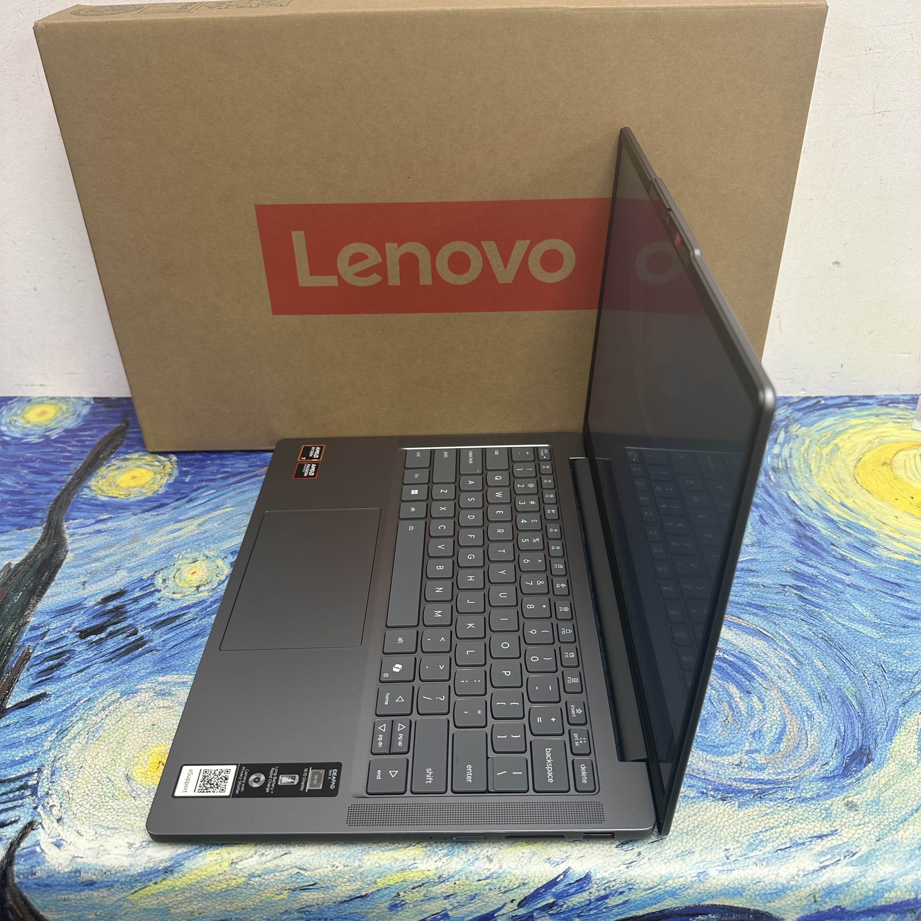 #5693 (全新AMD聯想🔥)Lenovo ideapad slim 3  /AMD Ryzen 7 8840HS /16GB Ram/512GB SSD/1200p/四邊窄邊框/ Notebook / Laptop / Gaming  / PC / 文書 / Movie / Office / Netflix 