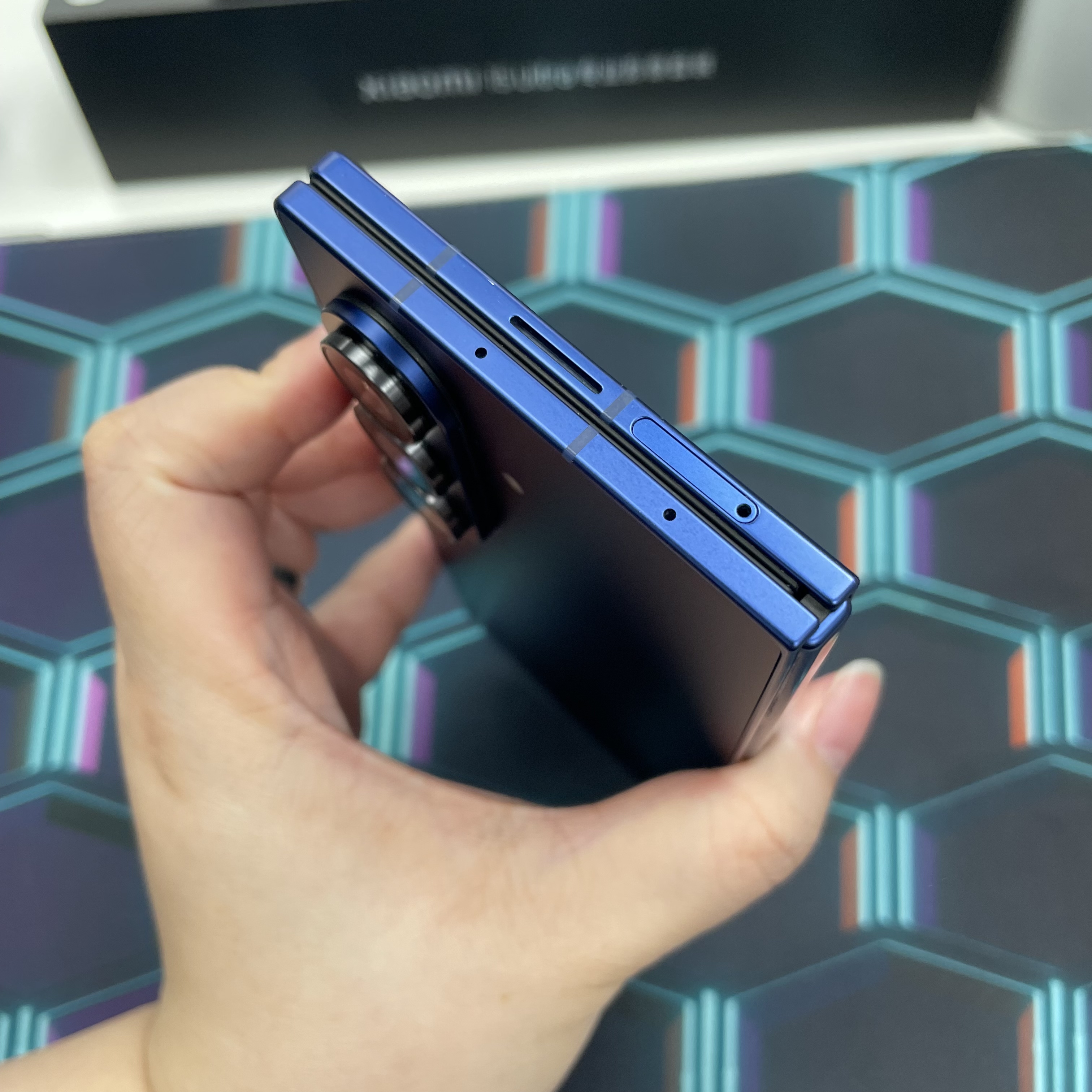 *6160 Galaxy Z Fold 7 勁靚機 16+1TB 藍色