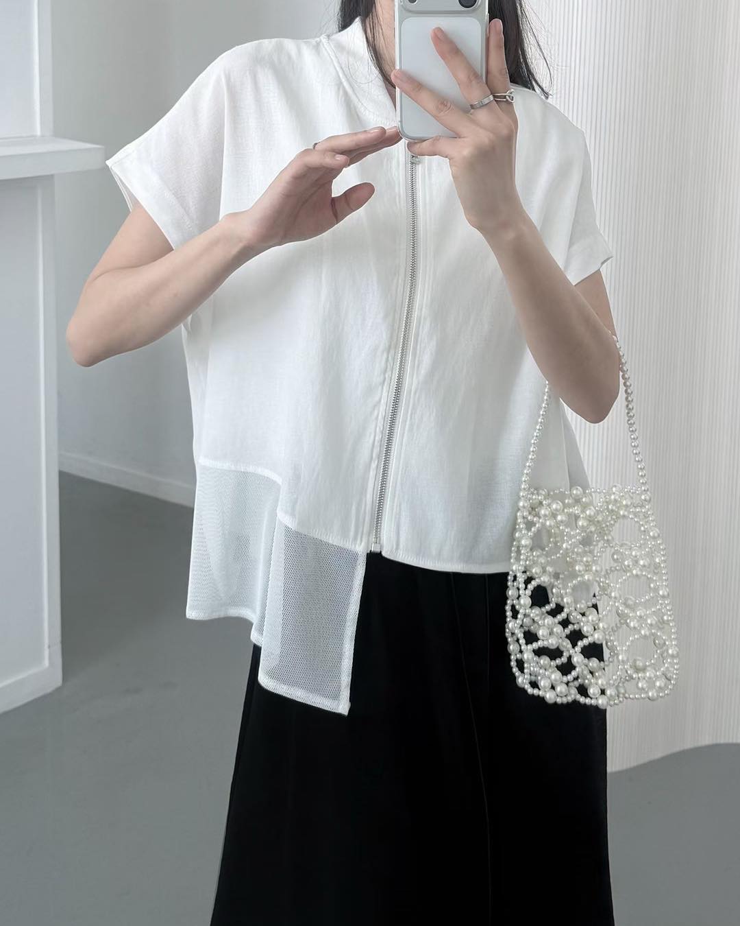 不規則單邊網網拉鏈外套