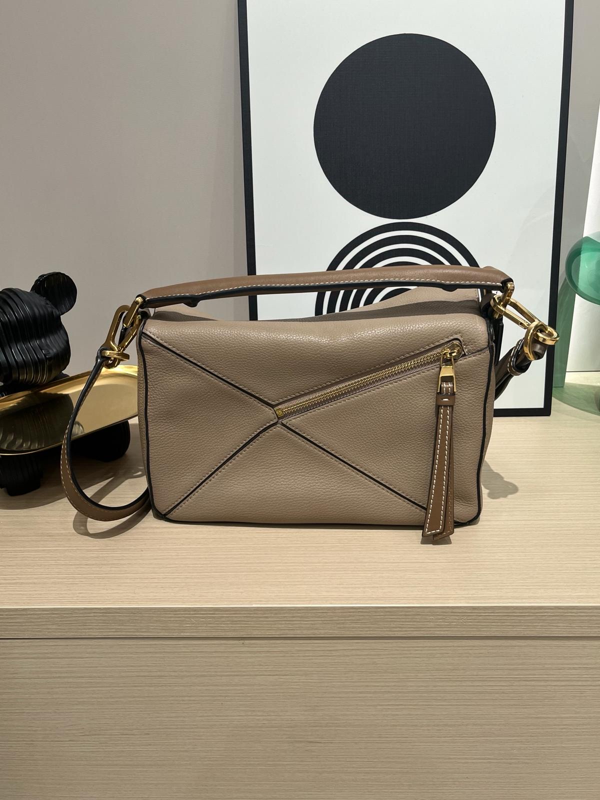 Loewe Puzzle Small Sand 100%Authentic, 98%New ✅Dust bag