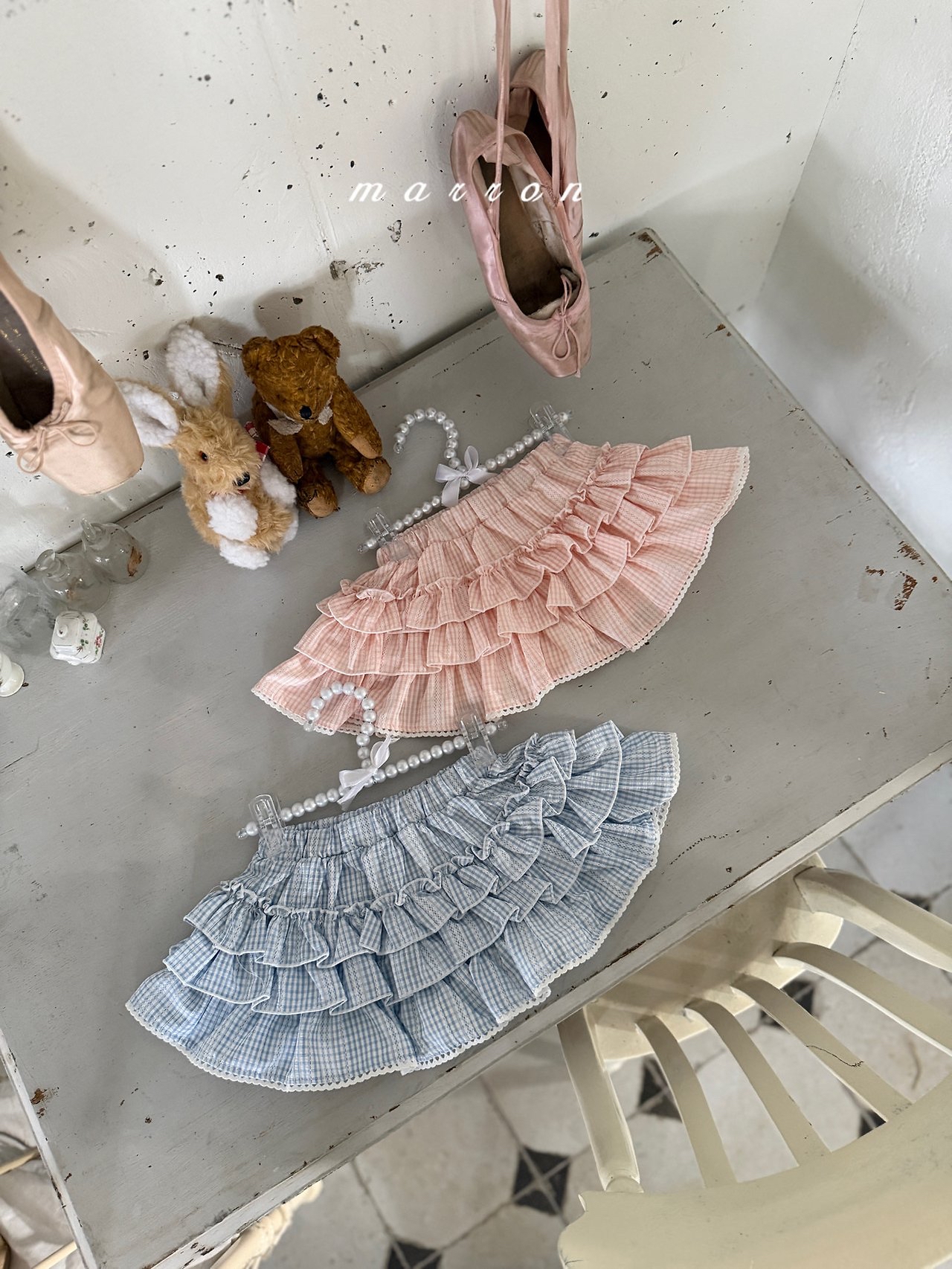 ☀️預訂 韓國直送☀️🇰🇷Marron兩色蕾絲花邊格紋層疊短裙