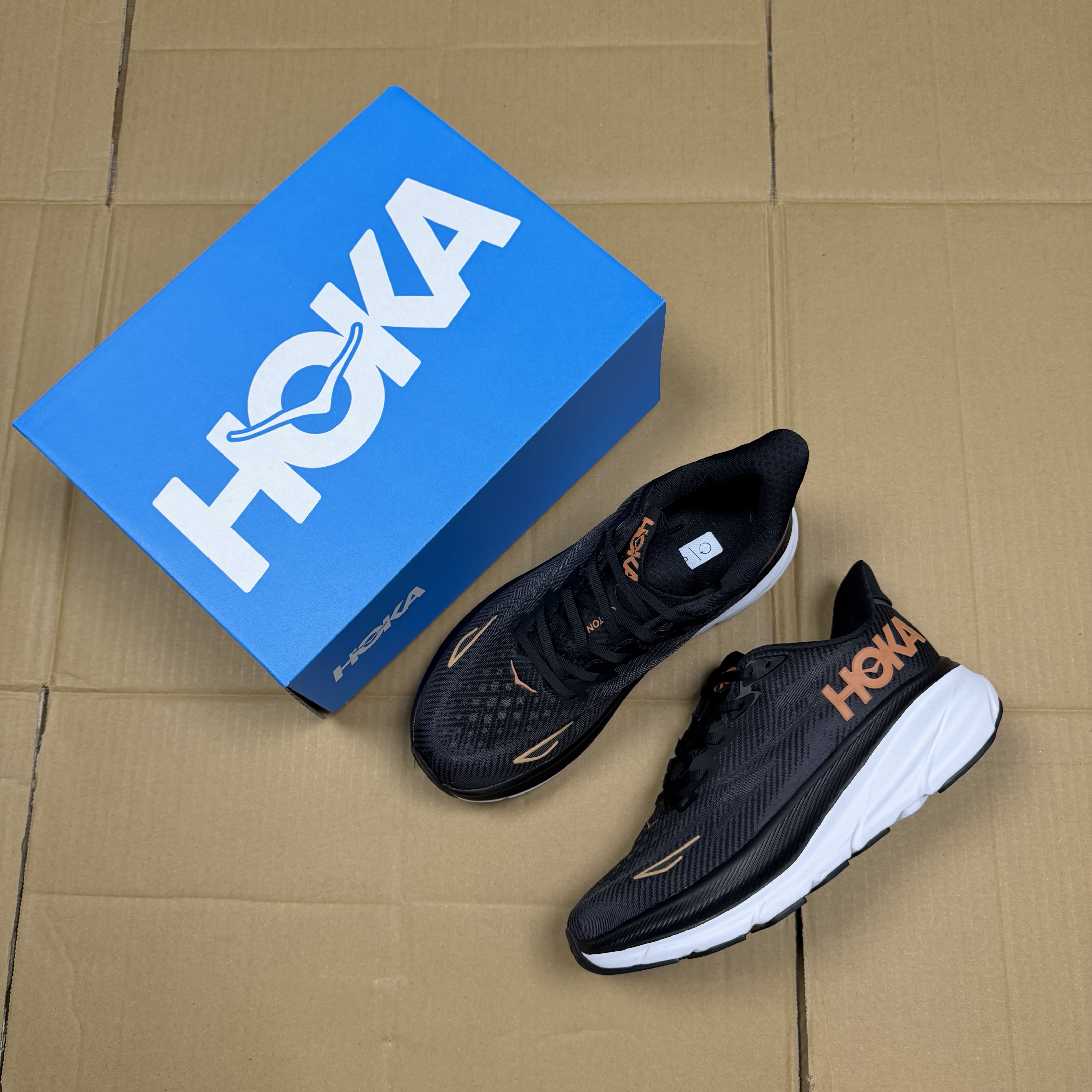 Hoka Clifton 9
