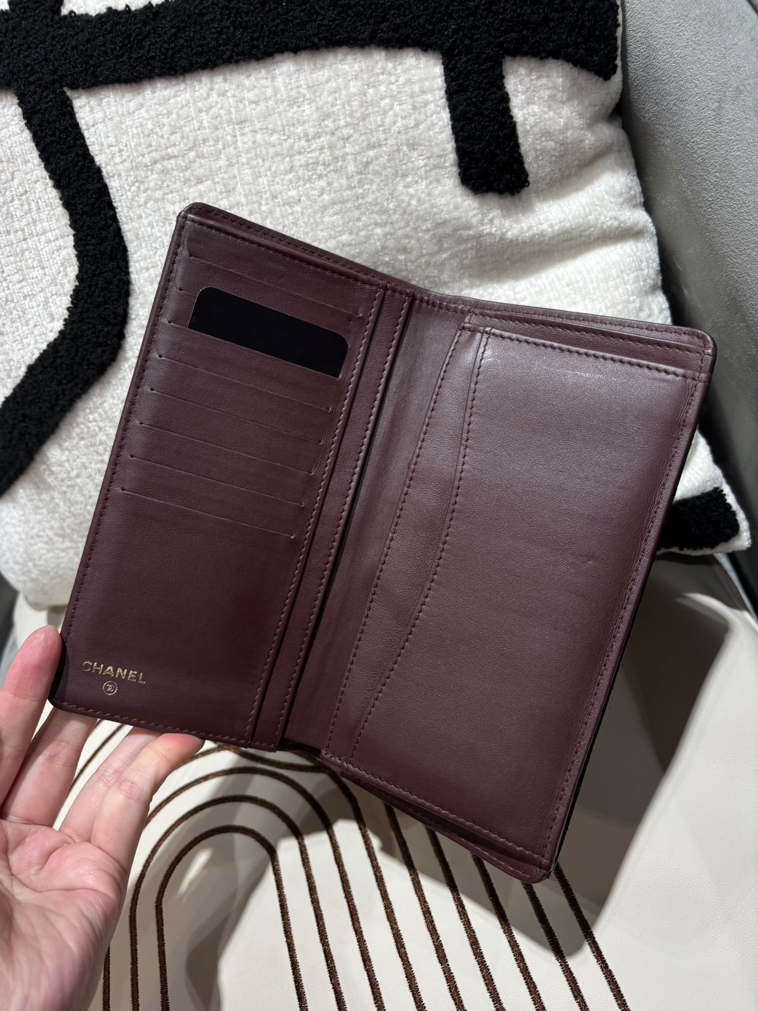 Chanel Wallet 黑色荔枝牛皮 100%Authentic, 95%New ✅25貼✅box