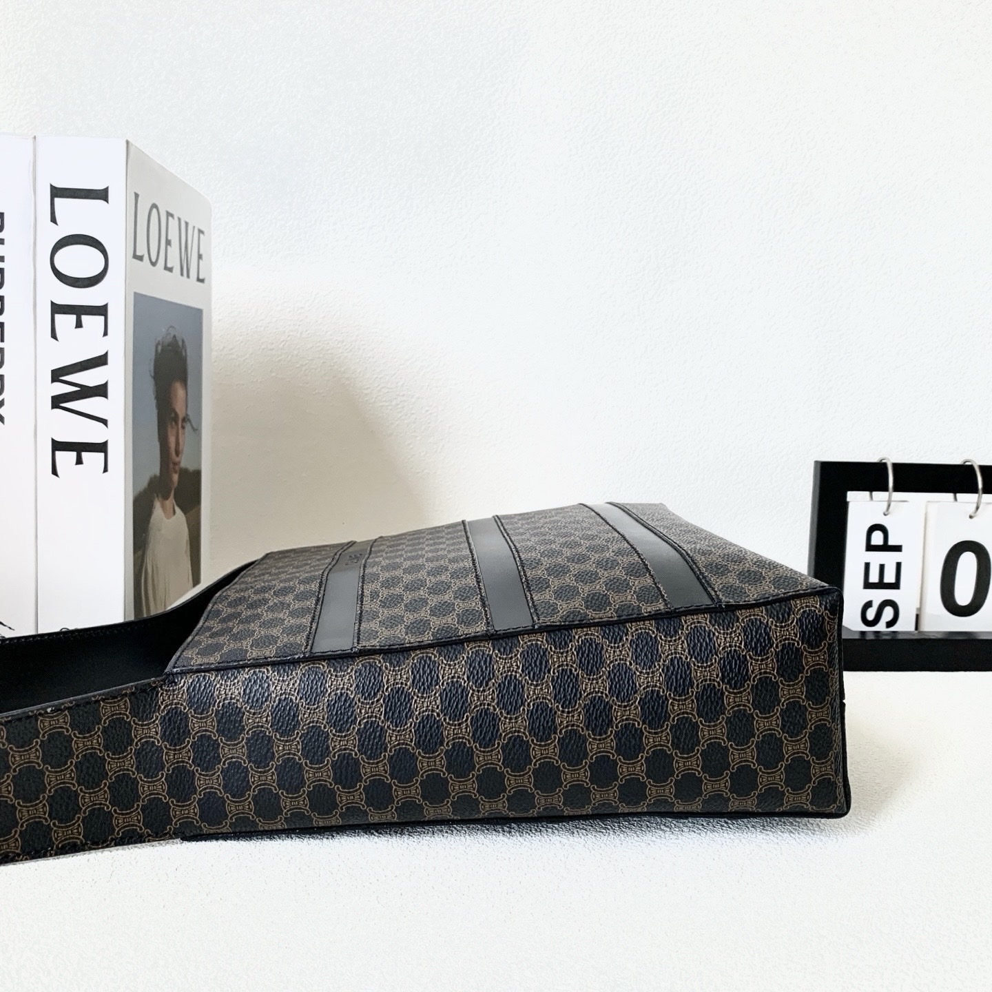 【預訂貨品】Celine黑花拼皮tote bag