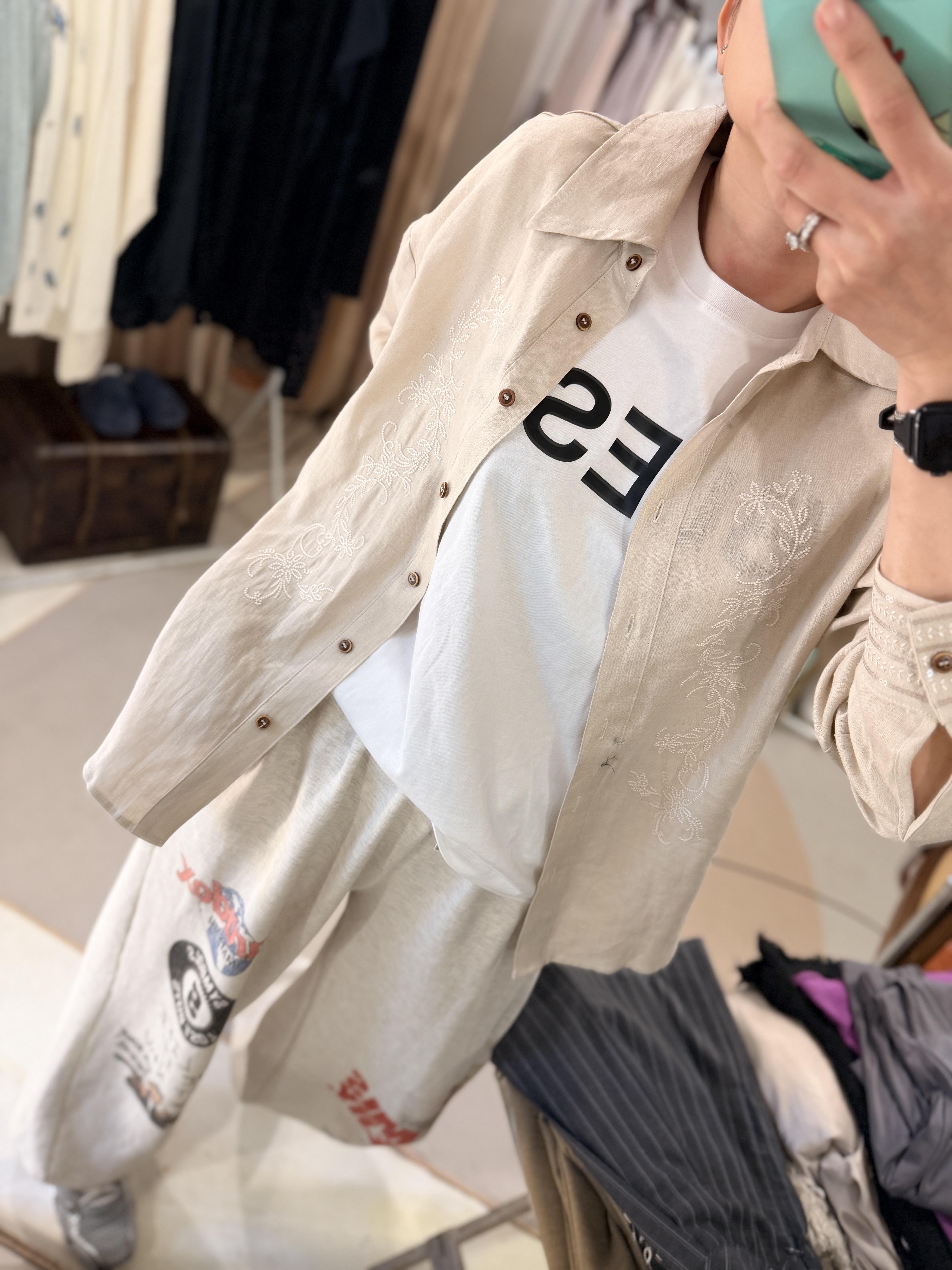 Linen embroidered shirt
