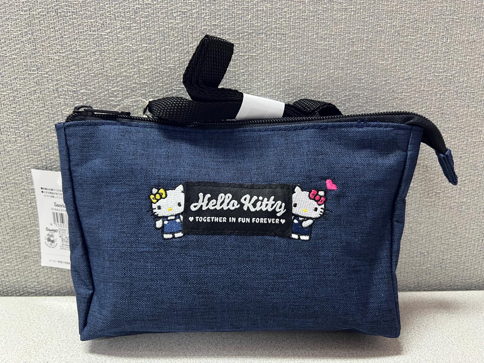 🎌日本直送🎌 Hello Kitty牛仔色系列 防水料斜孭袋